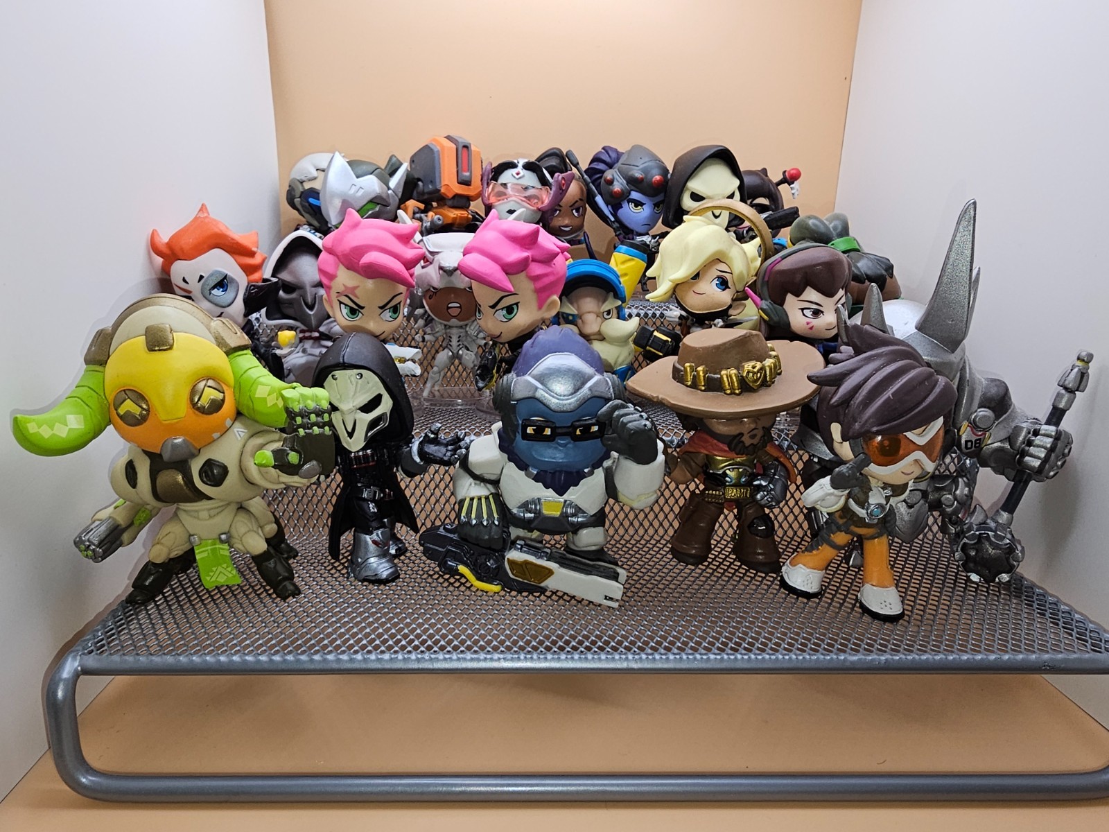 Overwatch Cute But Deadly Series 3, 5, & Funko Mini Figures – Blizzard Blind Bag