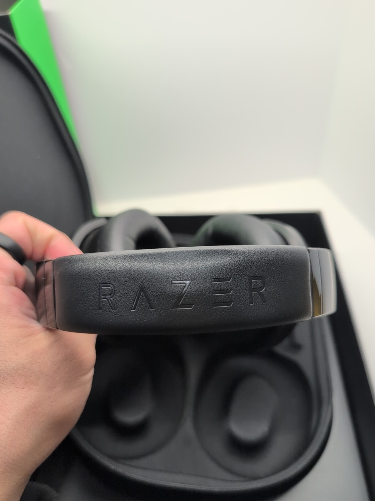 Razer Barracuda Pro Wireless Gaming Headset for PC/Console Hybrid ANC W/ Box #2