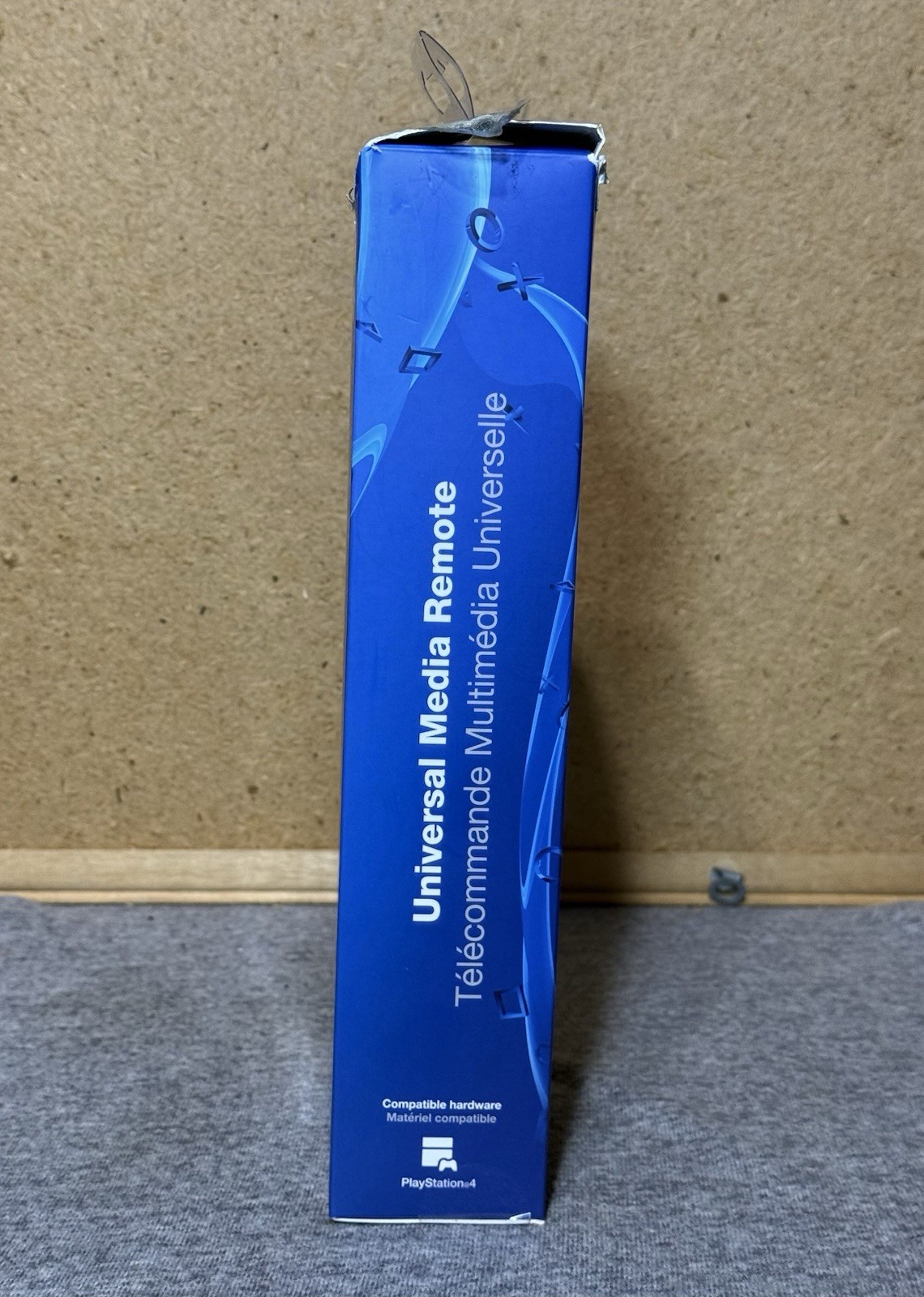 RARE Sony Playstation 4 PS4 v2.0 Universal Media Remote OPEN BOX