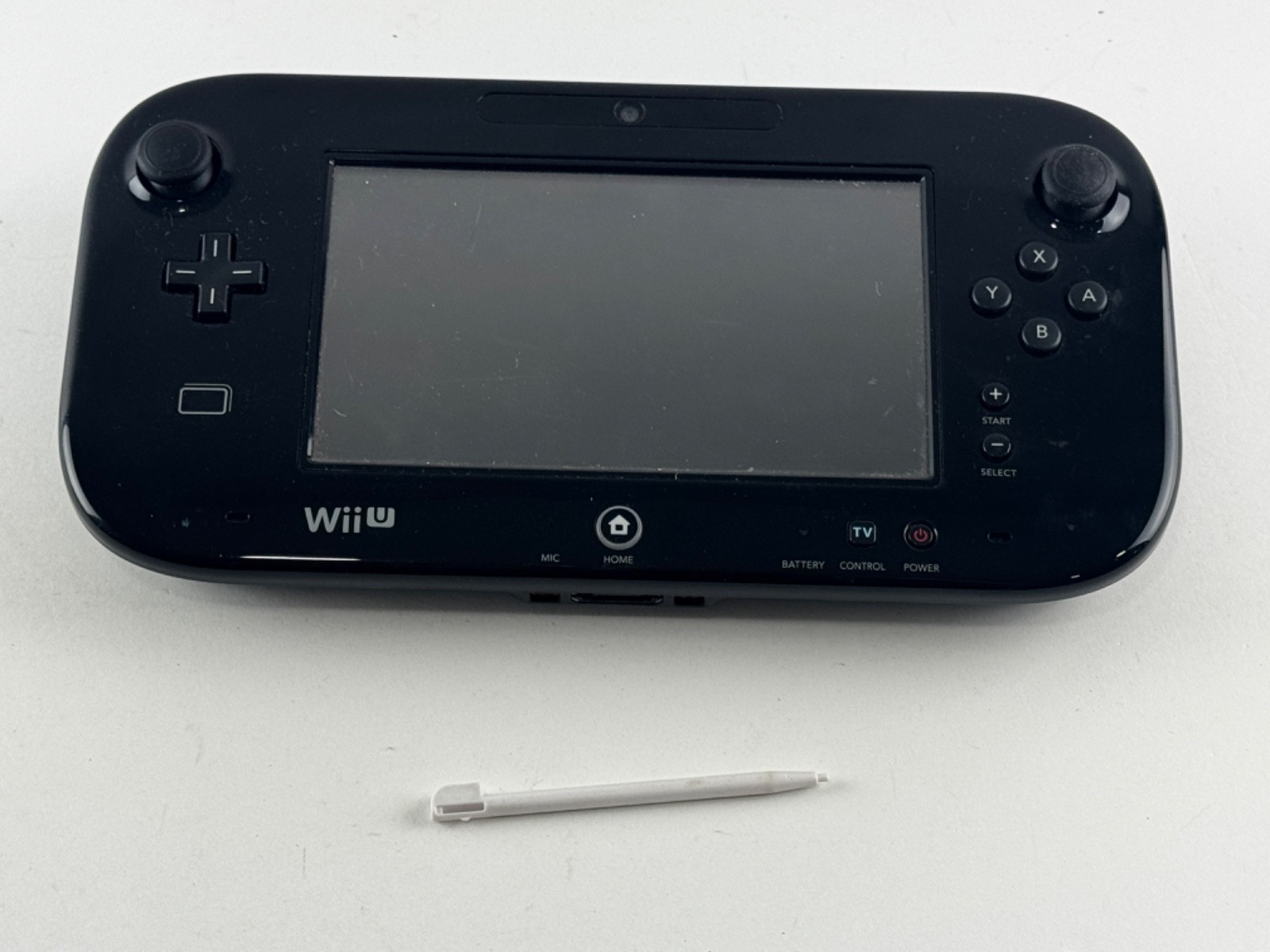 Nintendo Wii U 32GB Deluxe Console Bundle w/Super Mario 3D World & Nintendo Land
