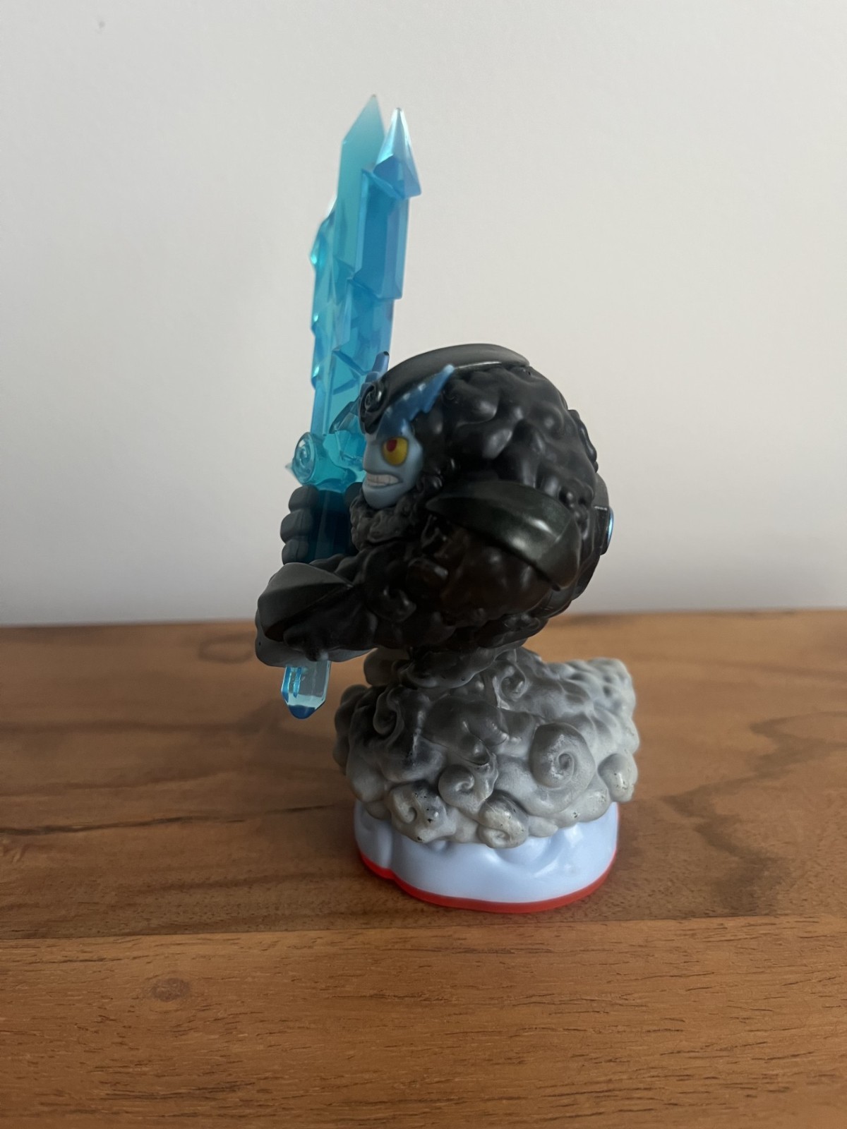 Skylanders Trap Team THUNDERBOLT Trap Master action figure *Excellent condition*