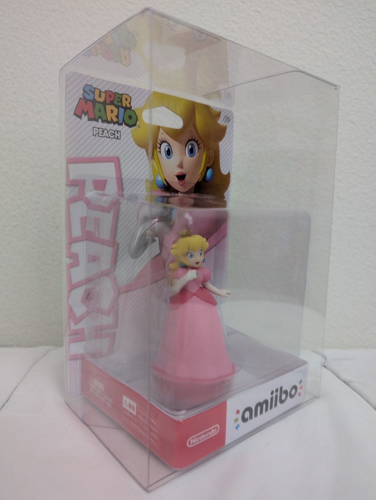 Nintendo Princess Peach Amiibo Super Mario Series (+ Box Protector)