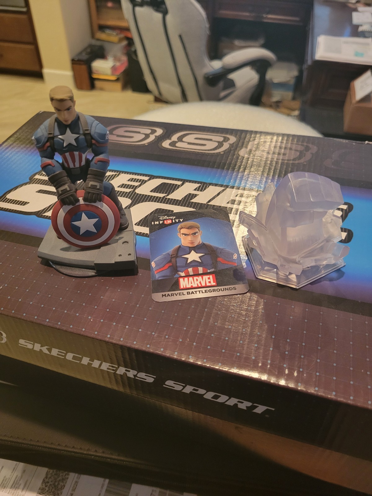 Disney Infinity 3.0 AVENGERS CAPTAIN AMERICA HULK CRYSTAL FIST w/CARD Marvel