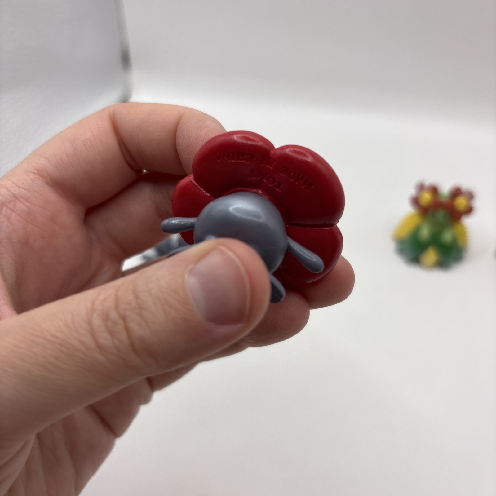 Tomy Pokemon Bellossom Vileplume Gloom ledyba Tomy Pokemon Collection Figure