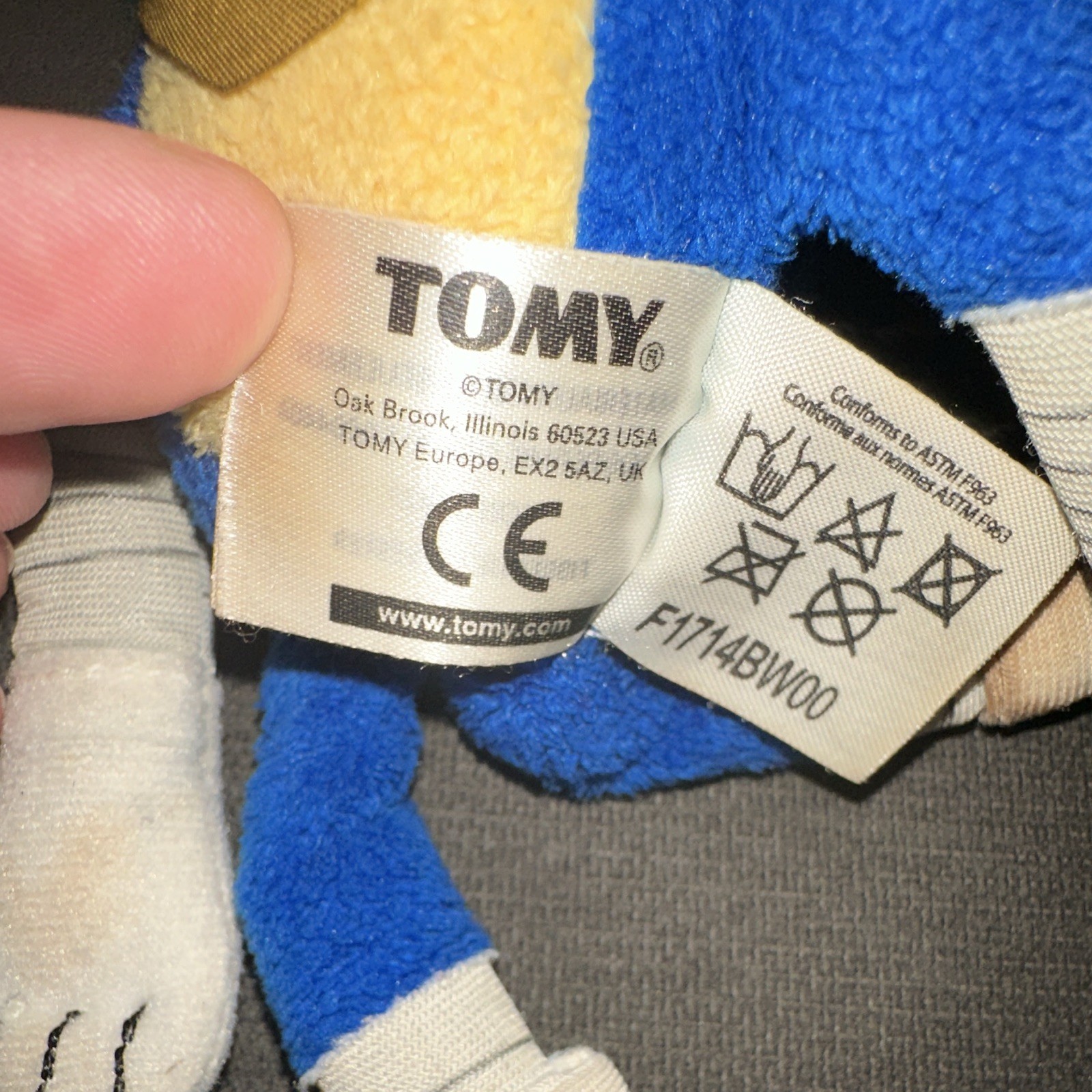 TOMY Sonic Boom Sonic & Tails Plush Dolls Lot of 2 2014 T22301 T22302
