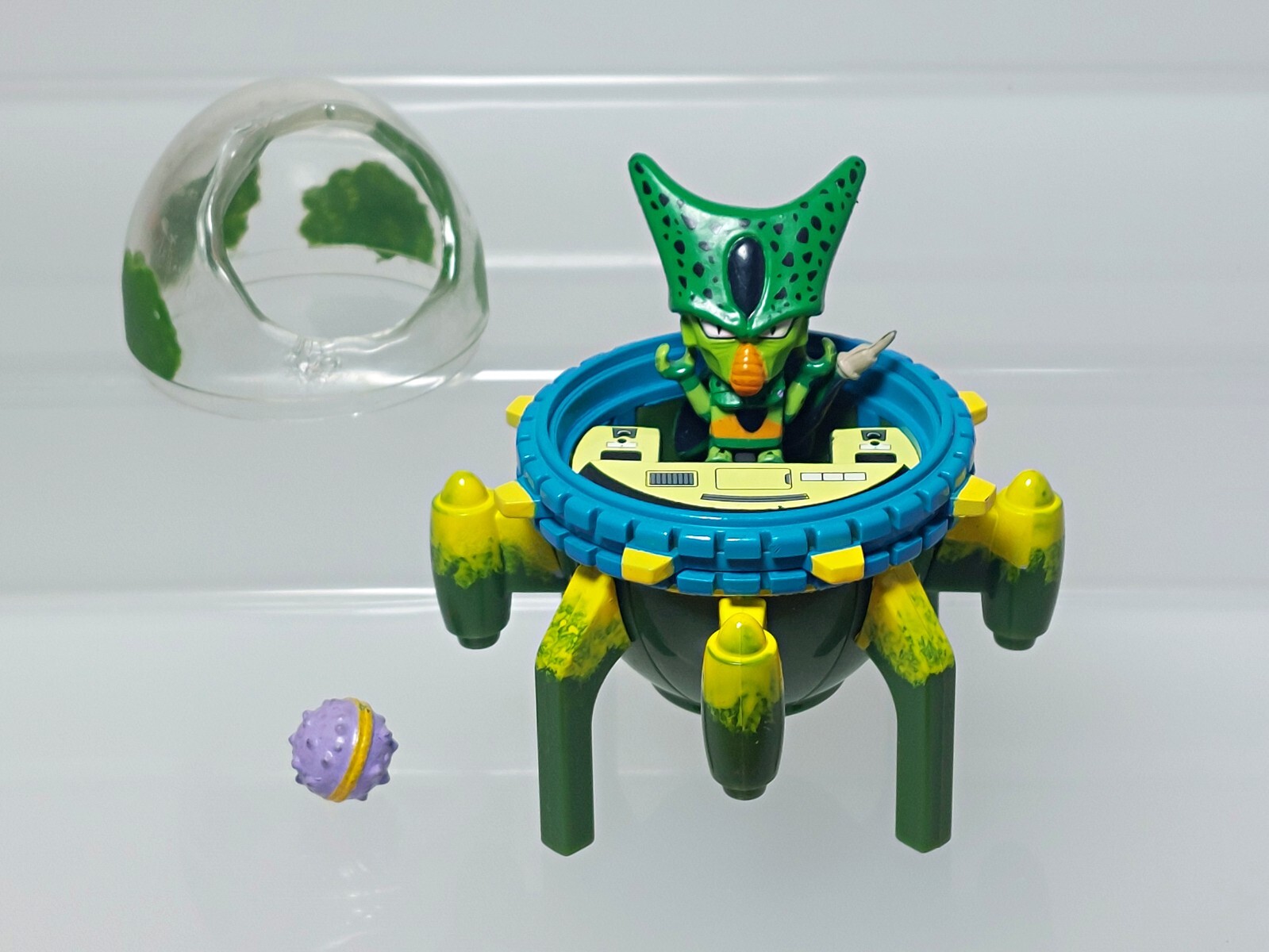 Dragon Ball Z Cell & Time Machine (Broken ver) Figure Banpresto Prize 2003 2.4in