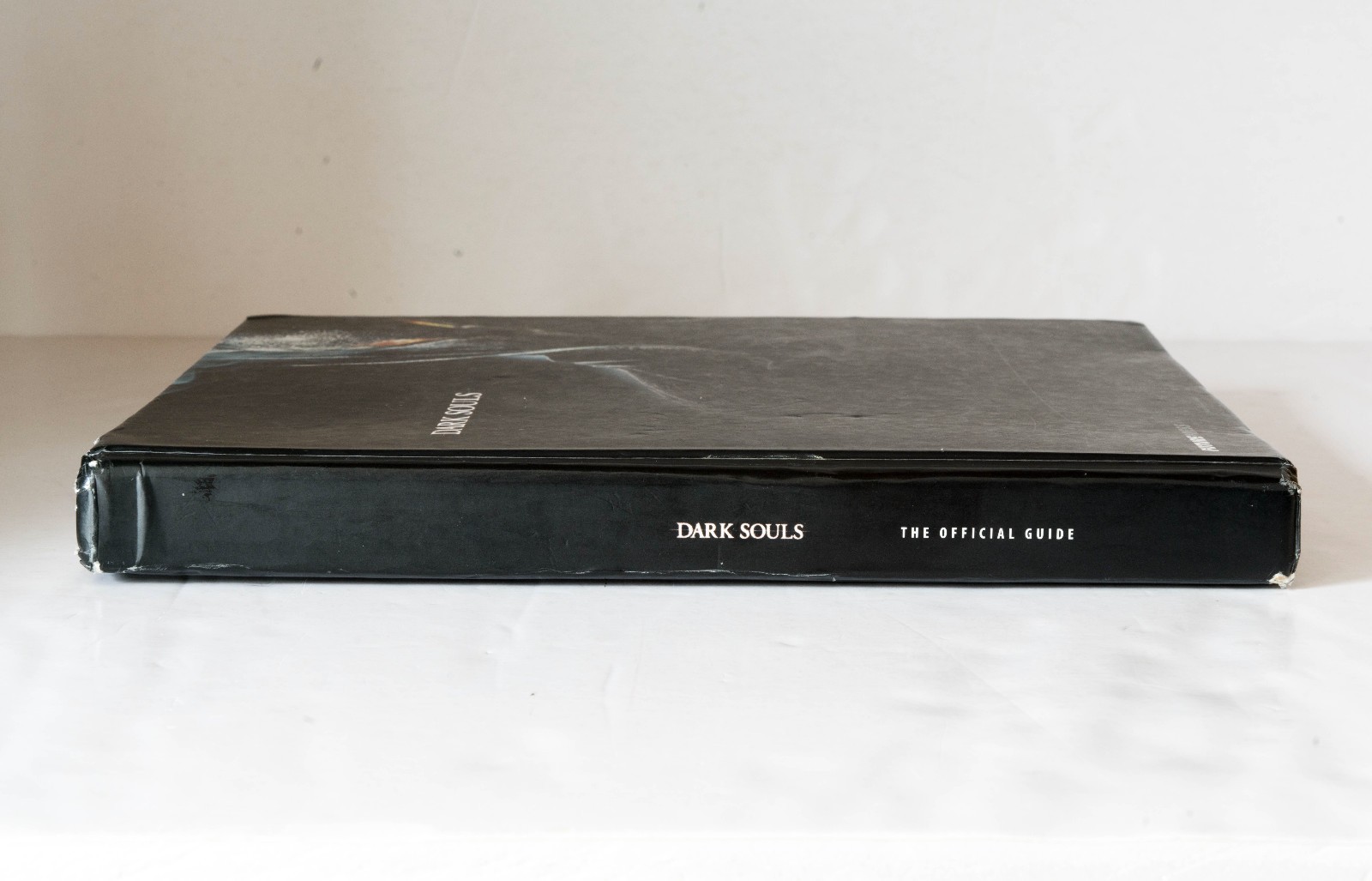 DARK SOULS Collector’s Edition Official Strategy Video Game Hardcover Guide Book