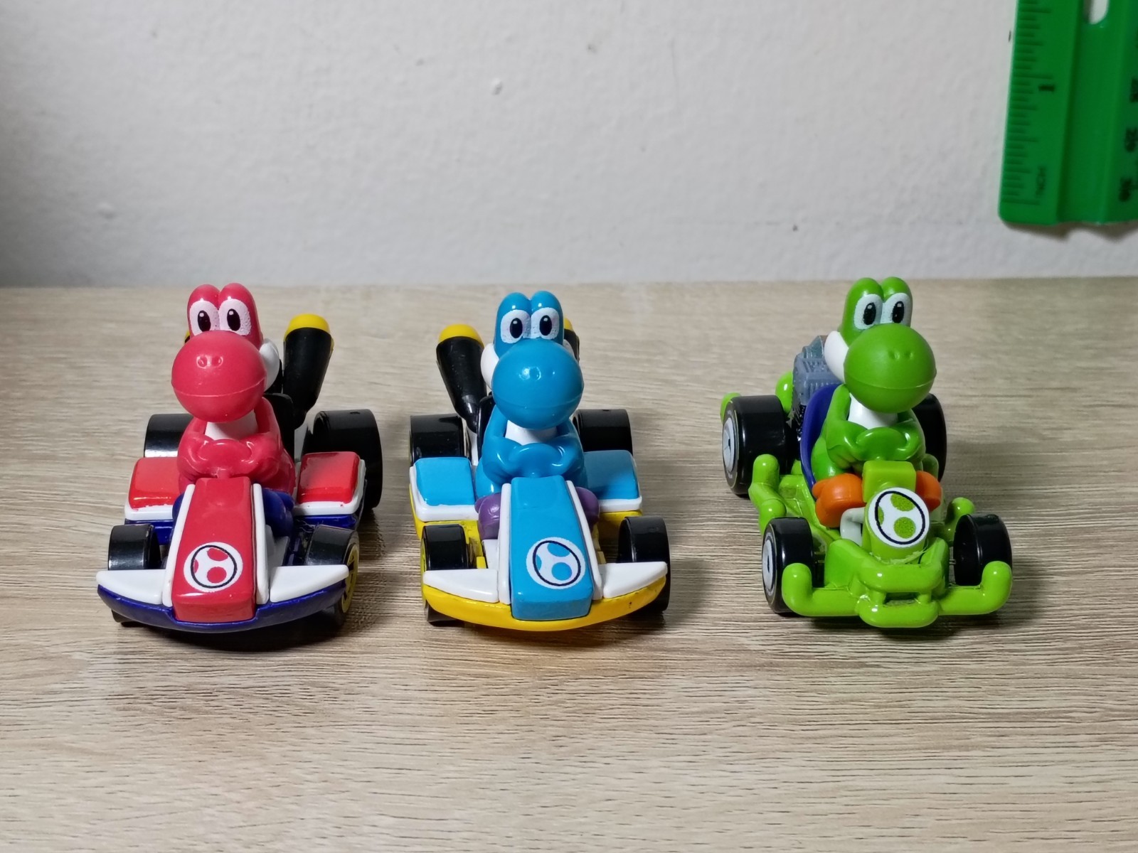 12-PK KING BOO Super Mario Kart Hot Wheels Wario Yoshi Shy Guy Peach Luigi