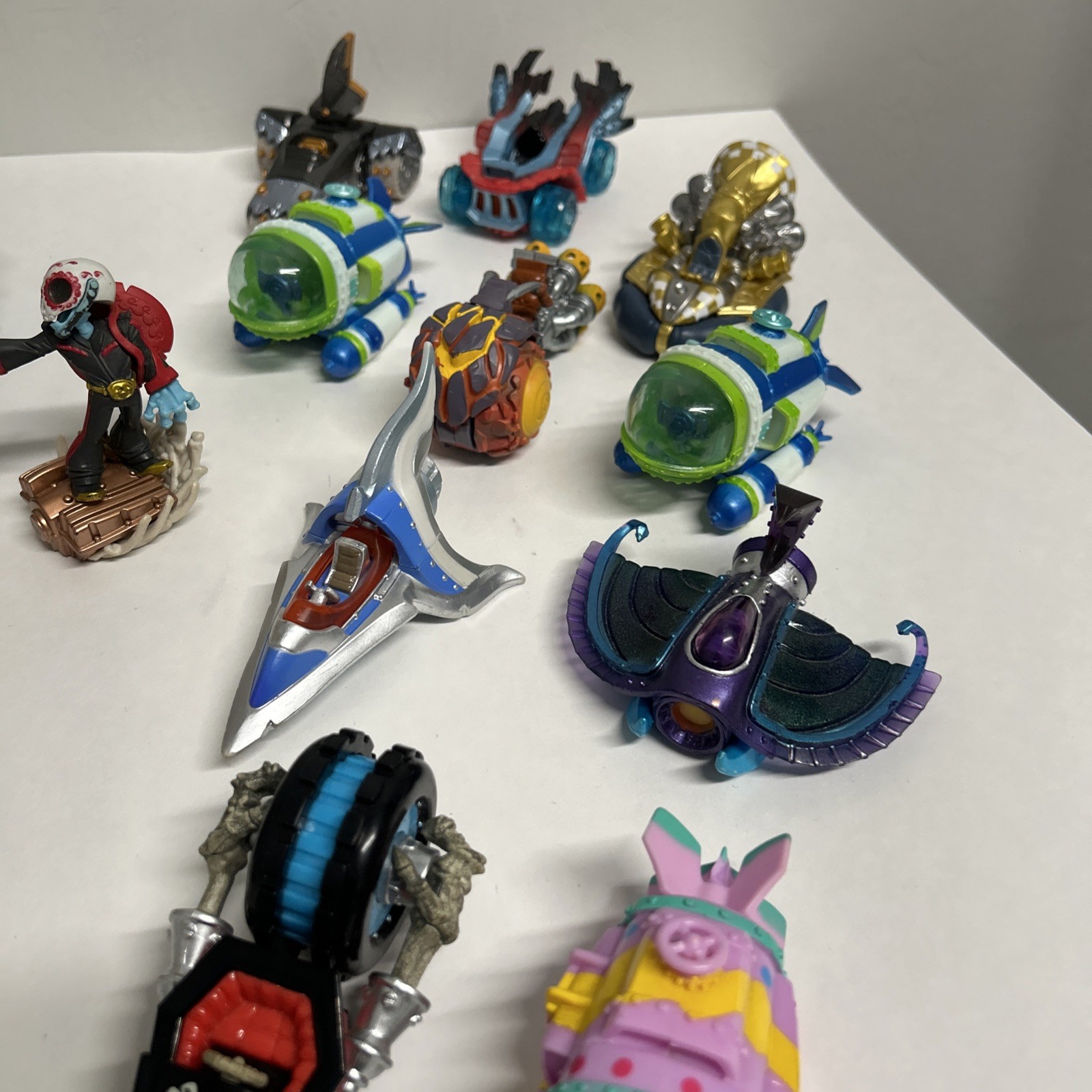 Skylanders Superchargers Lot 9 Figures 10 Vehicles Tested & Working!