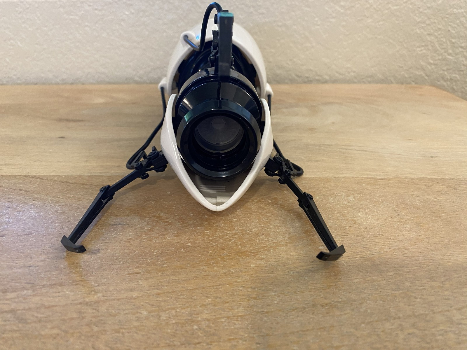 ThinkGeek Valve Portal 2 Aperture Laboratories Handheld Portal Device