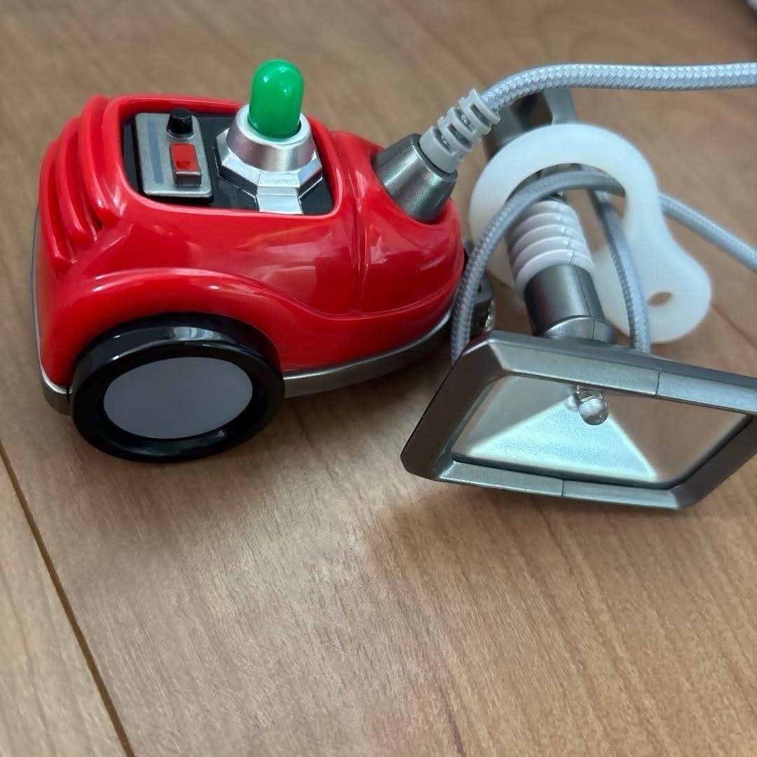Luigi’s Mansion Poltergust Vacuum Cleaner Keychain (Prize Item)