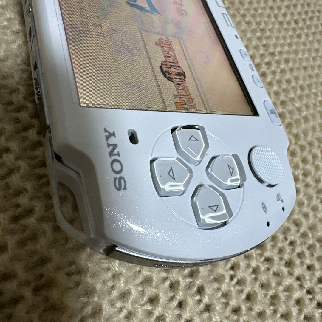 Excellent Sony PSP 3000 Pearl White Tested