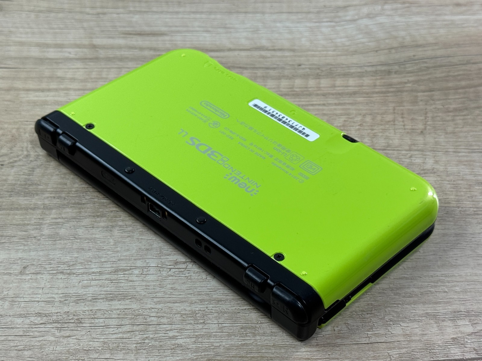 RANK B+ Nintendo New 3DS XL Lime Black Console Tested Japan ver D6208