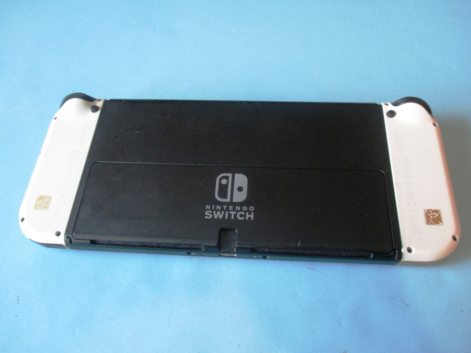 Nintendo Switch OLED System Legend of Zelda Tears of the Kingdom Edition w/Case
