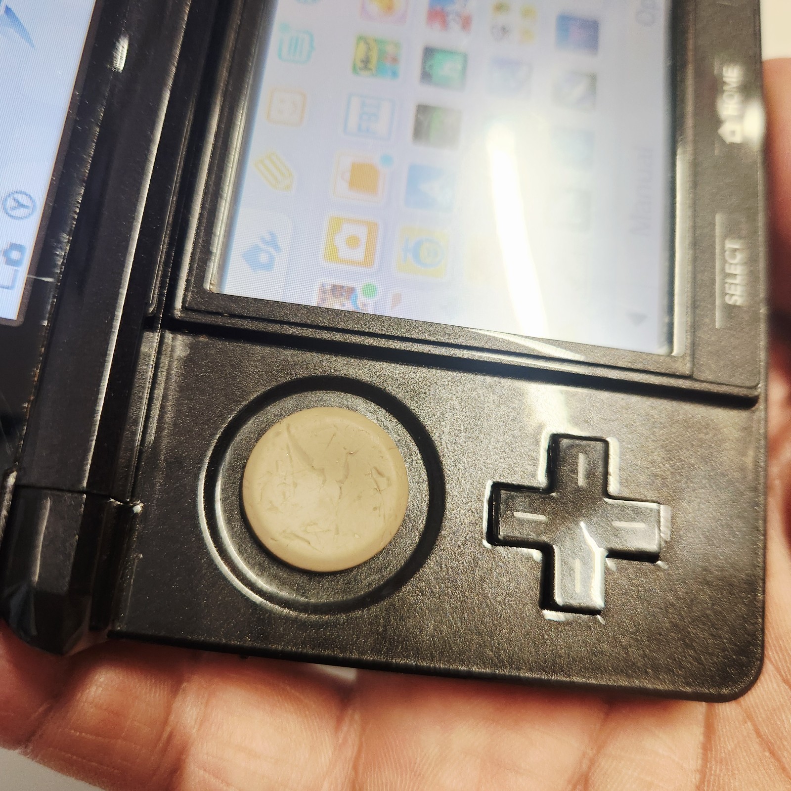 3DS Cosmo Black Handheld System CTR-001 W/GAMES – TESTED