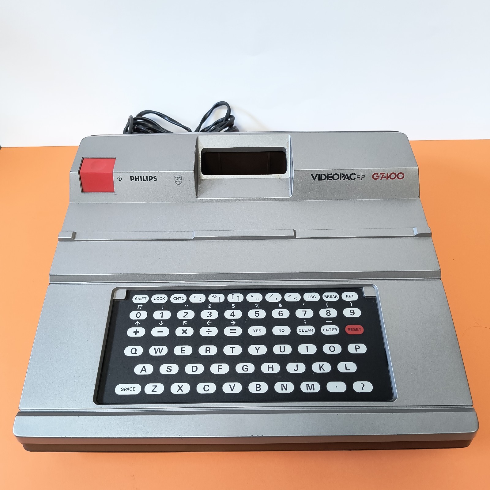 PHILIPS VIDEOPAC G7400 CONSOLE COMPUTER COMPLETE WITH MANUALS + 2 CONTROLLERS
