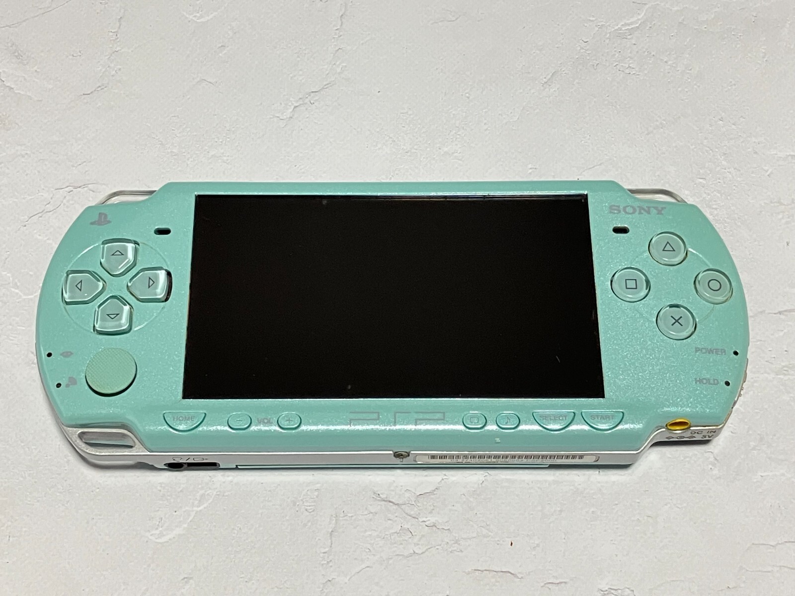 Sony PSP-2000 Console / battery＋charger＋memory stick random 3 games from US