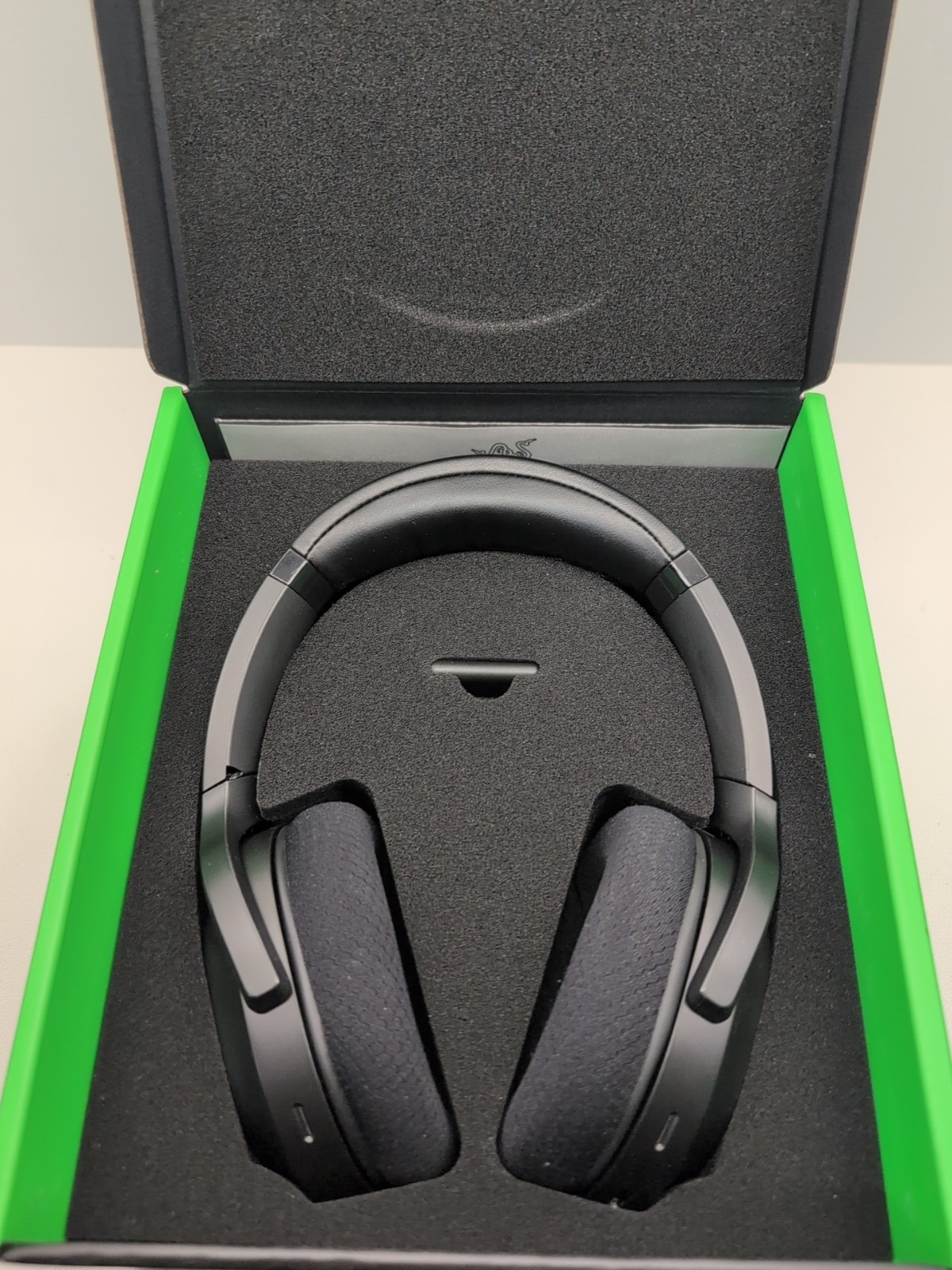 Razer Barracuda Wireless Multi-Platform Gaming & Mobile Headset With Box #2