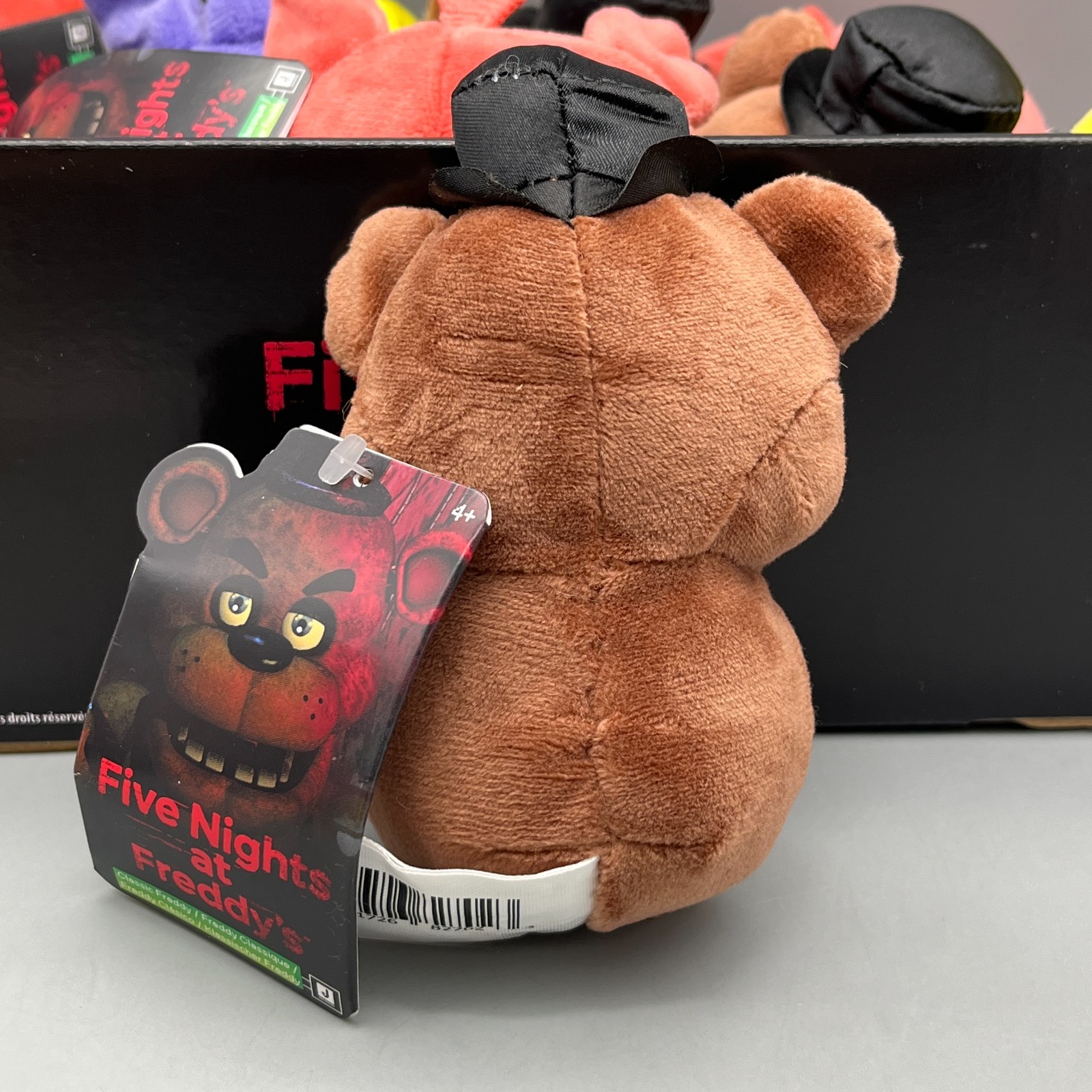 Jazwares FNAF 2025 4″ Mini Plush Set 5 GLOW EYES Freddy Bonnie Chica Foxy Golden