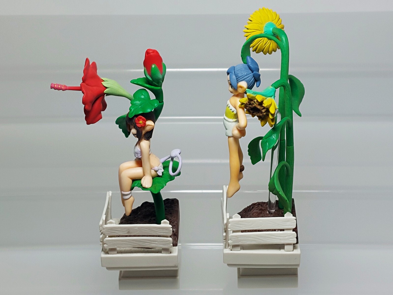TV Champion Flower Girl Hibiscus Sunflower Figure Epoch 2004 Japan 3.8-4.1in
