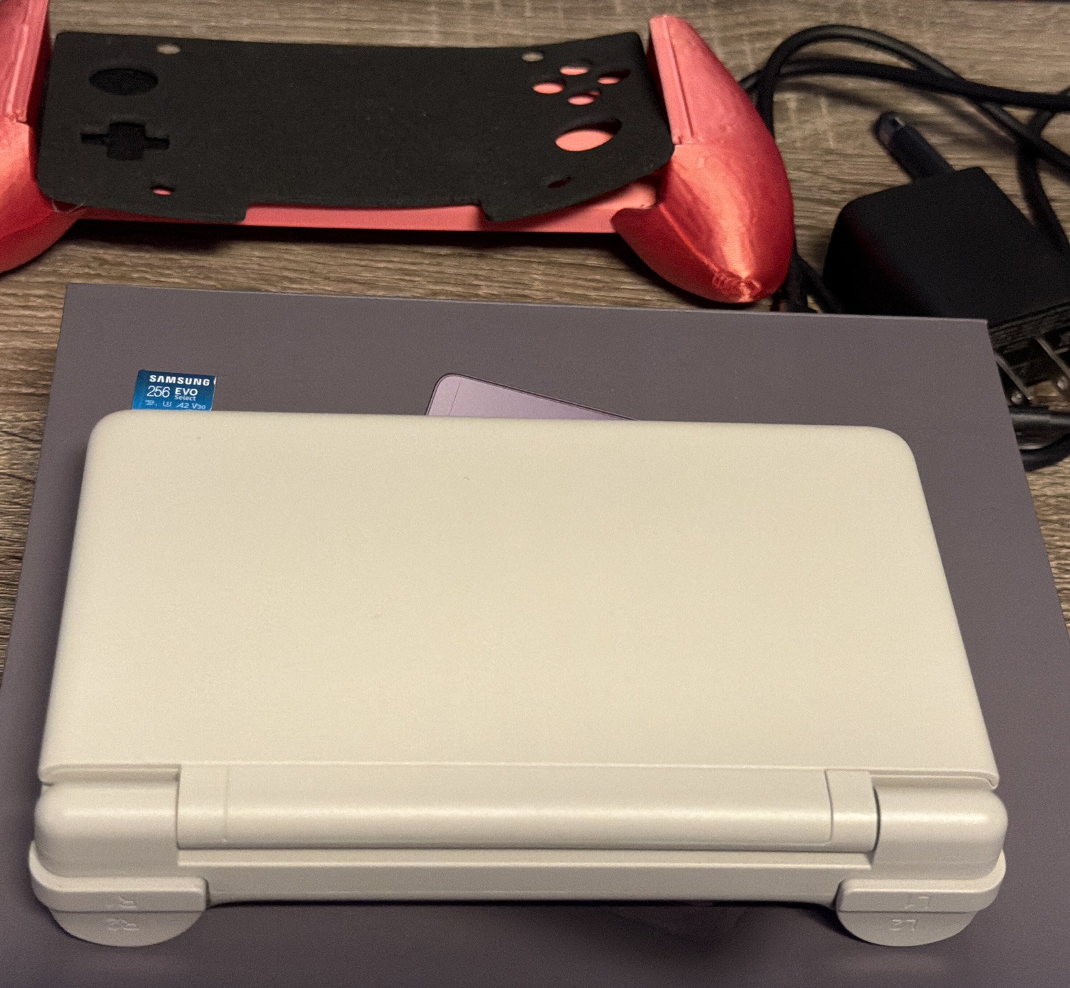 Ayn Thor Max Rainbow 16GB RAM/1TB (Batch #2) – Handheld with 1TB sdcard,Extras