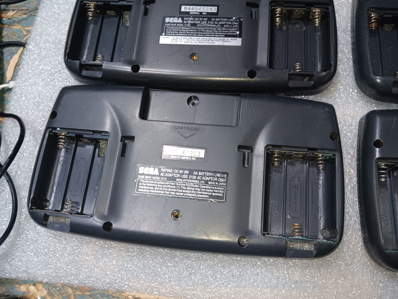 SEGA Game Gear 2110 EXACT EMPTY BACK BATTERY CORROSION X6 ONLY-INTACT-SEE ALL