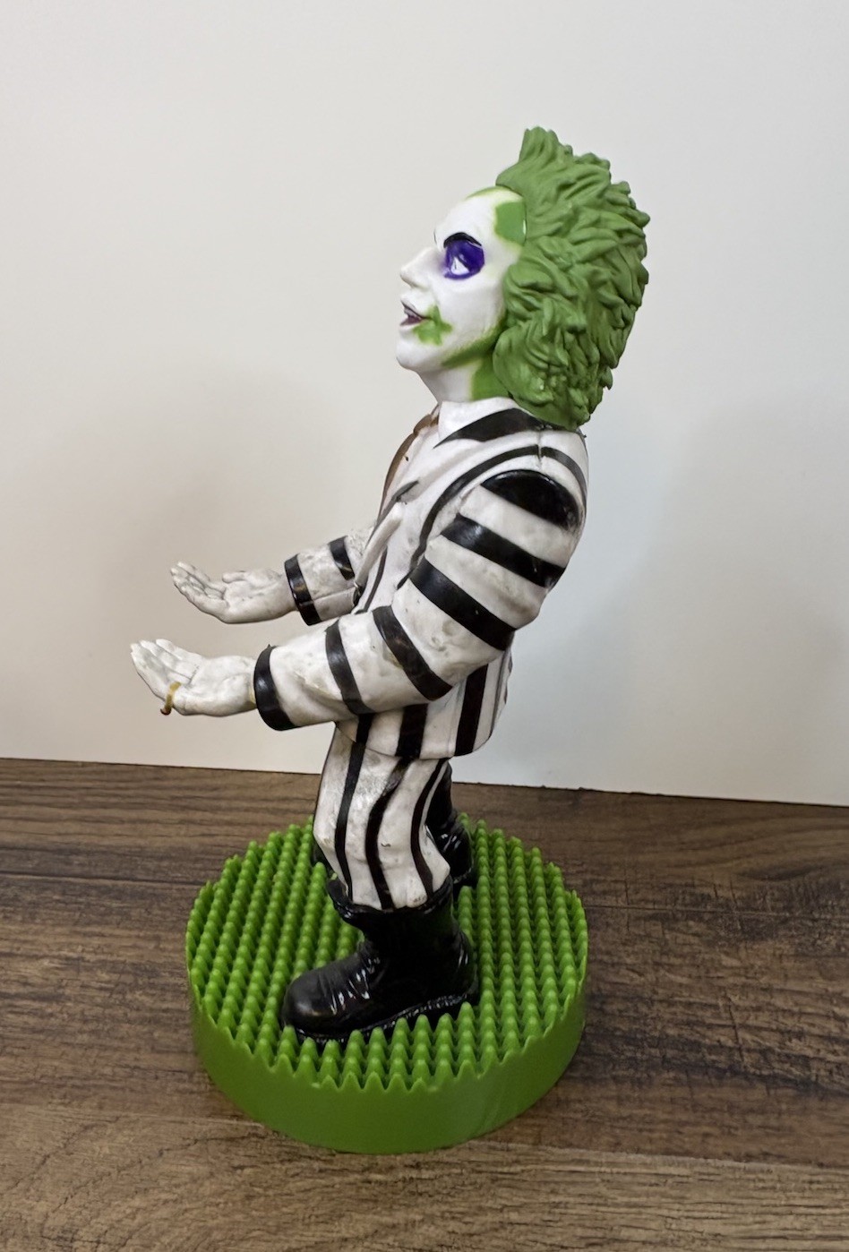 Beetlejuice Cable Guys Original Phone & Game Controller 8.5” Holder Stand