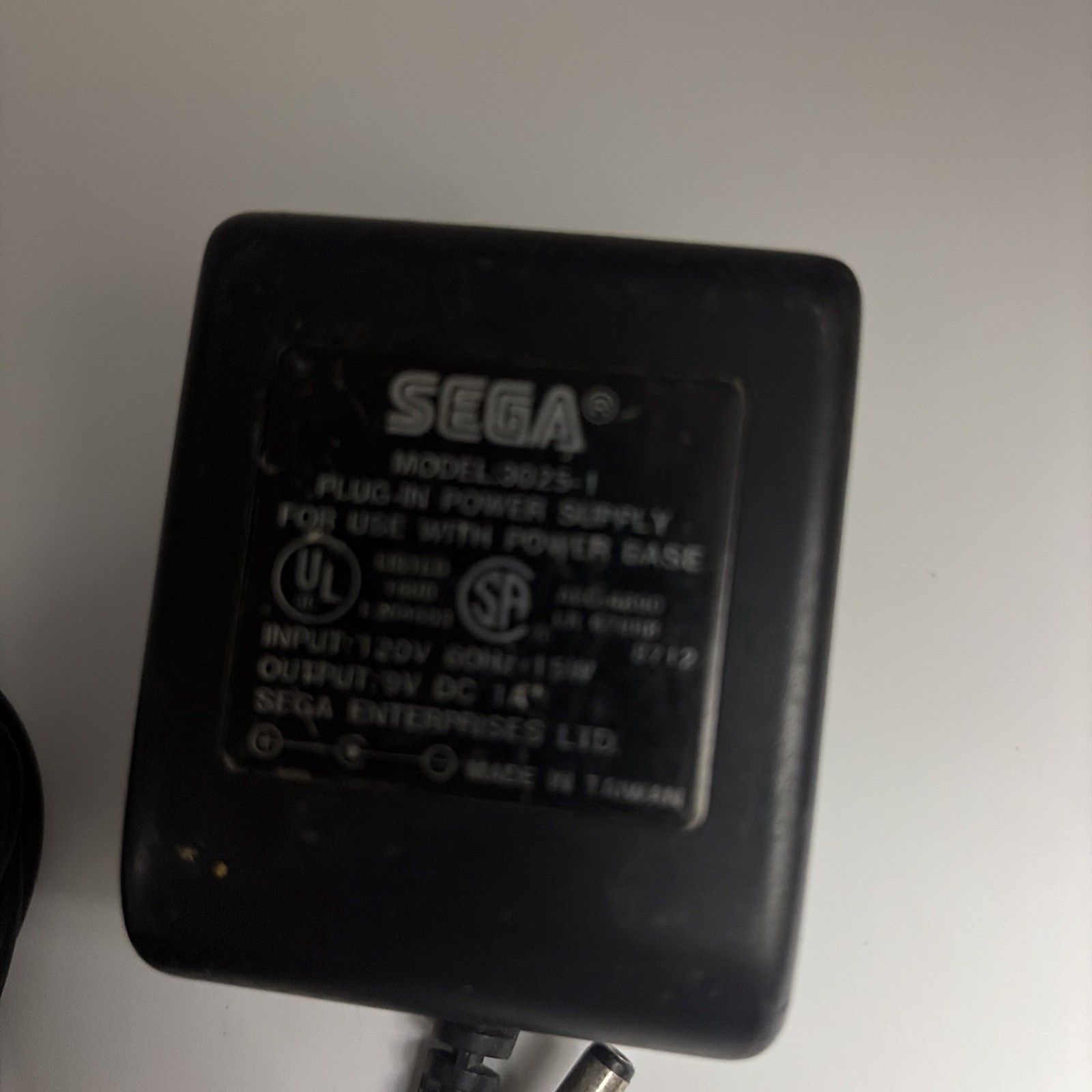 Sega OEM 9v Plug In Power Supply – Model 3025-1