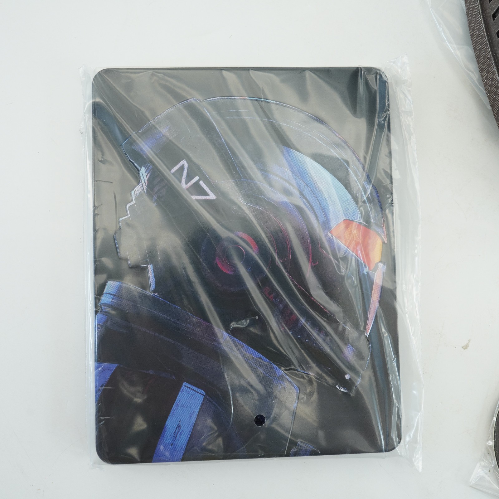 Mass Effect Legendary Cache Collector’s Edition Preowned game helmet