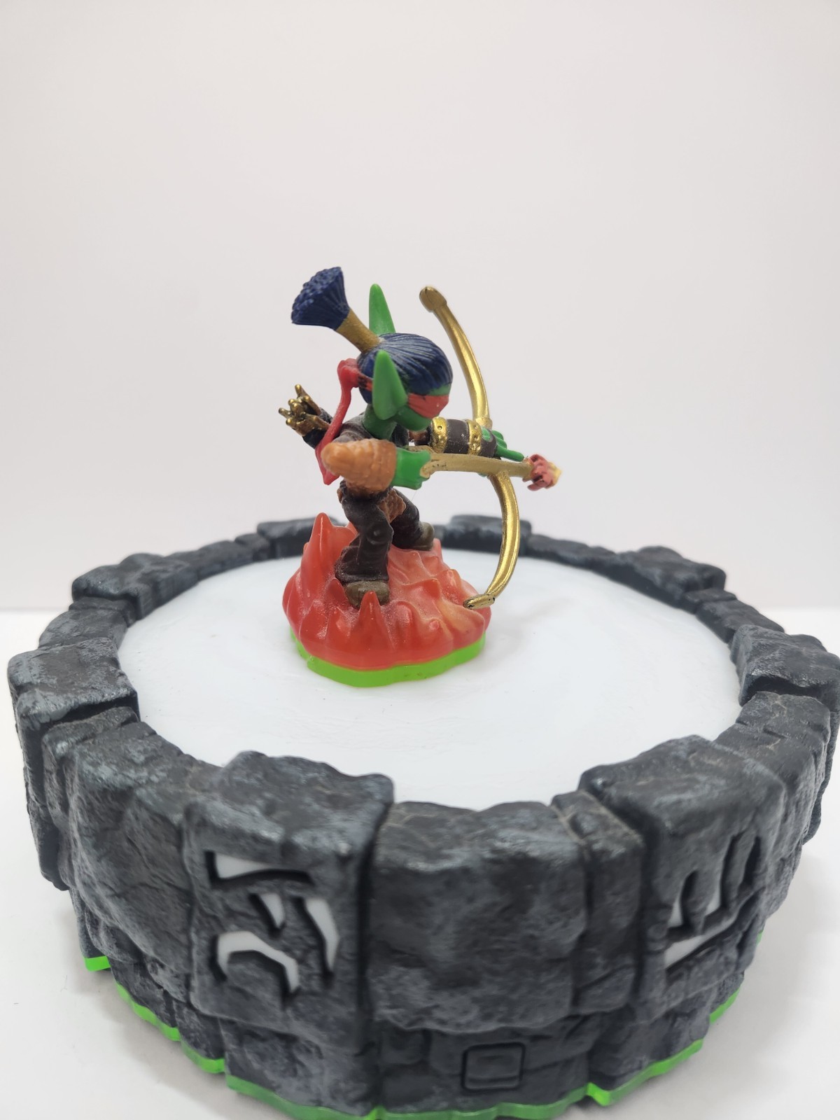 2011 Flame Slinger ~ Skylanders Spyro’s Adventure ~ FREE SHIPPING ~ Series 1
