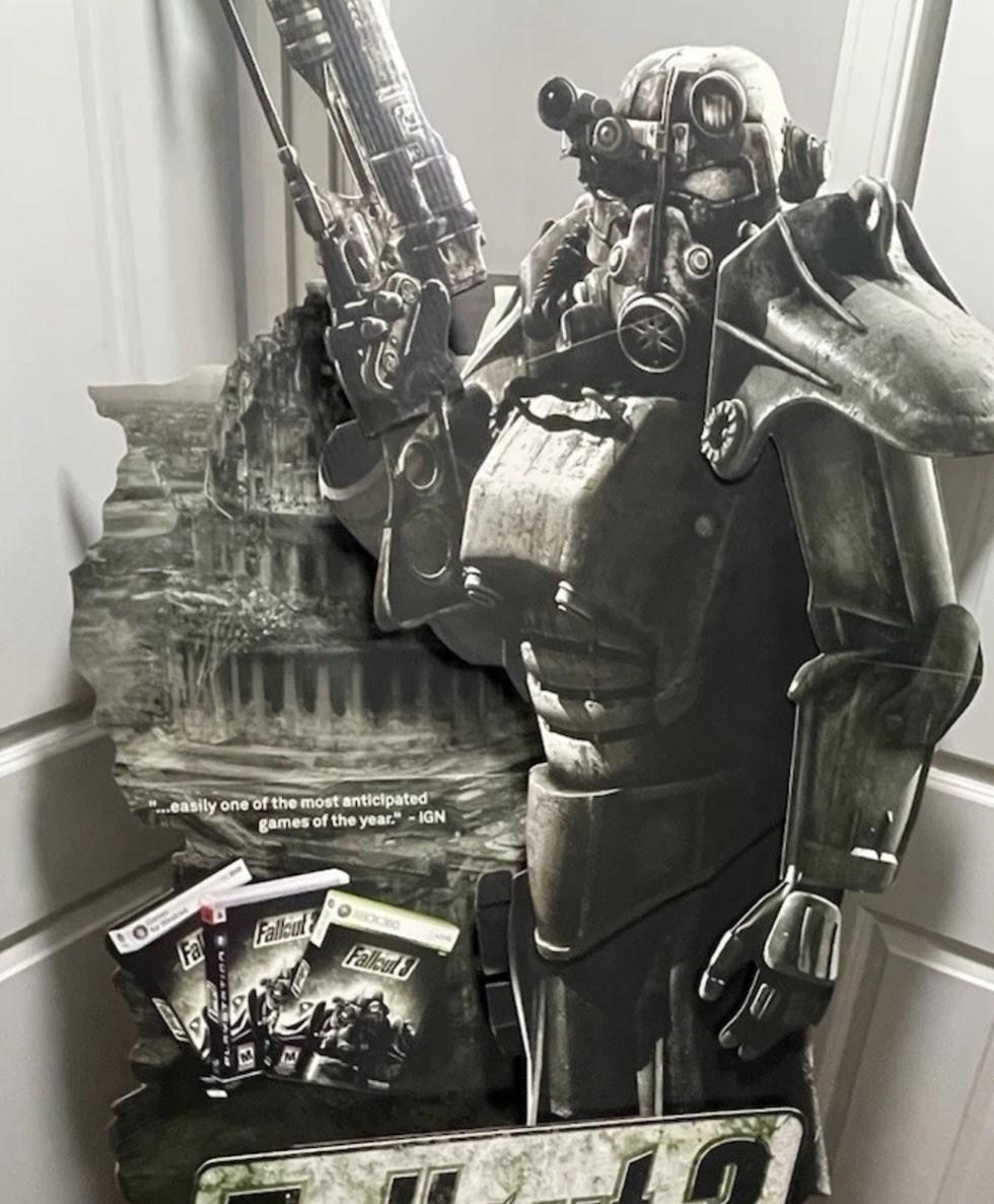Fallout 3 PlayStation 3 Xbox 360 GameStop Promo Standee Banner Display Nintendo