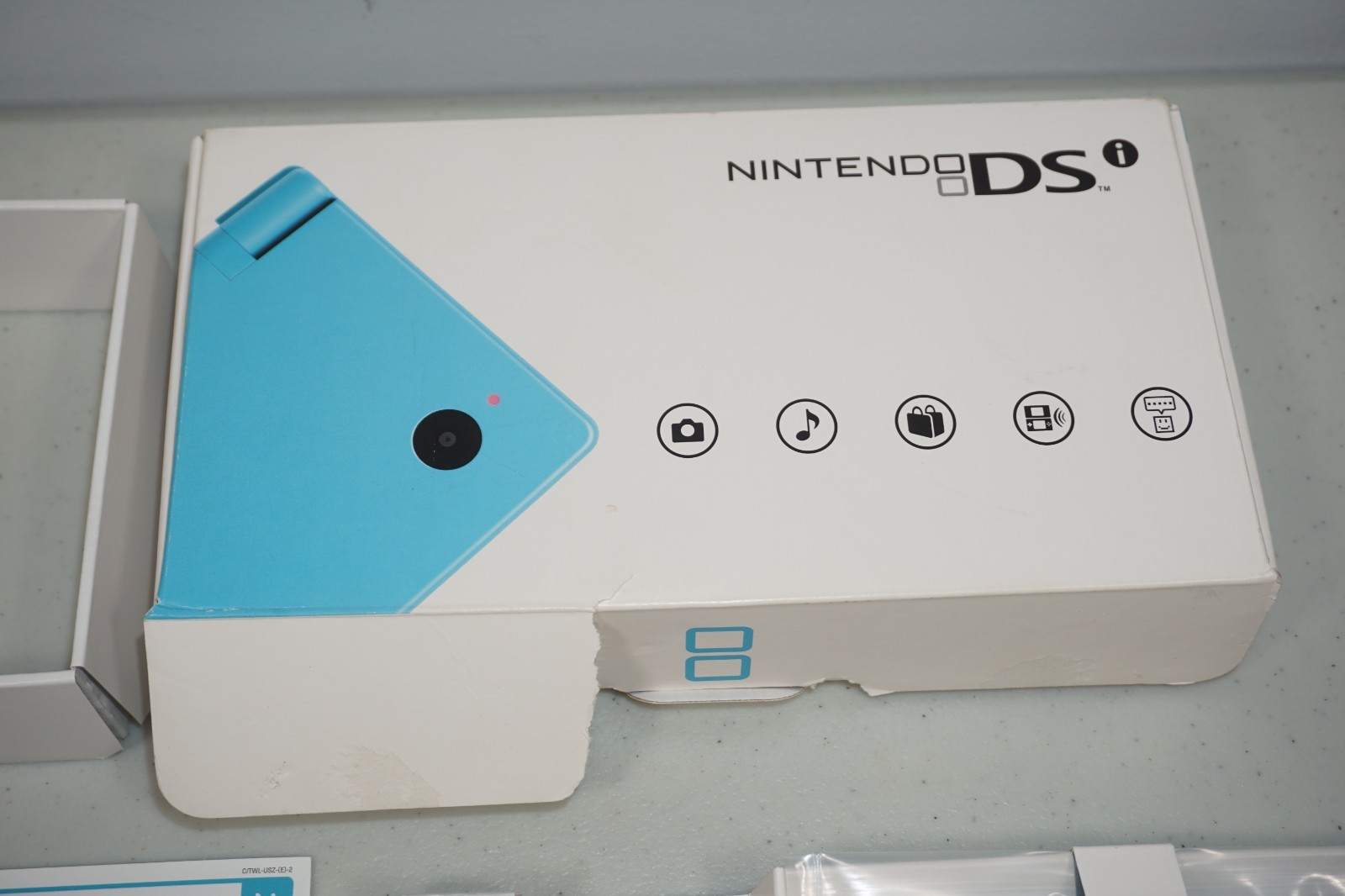 Nintendo DSi Light Blue Empty Box with Inserts Manual Booklets Pen