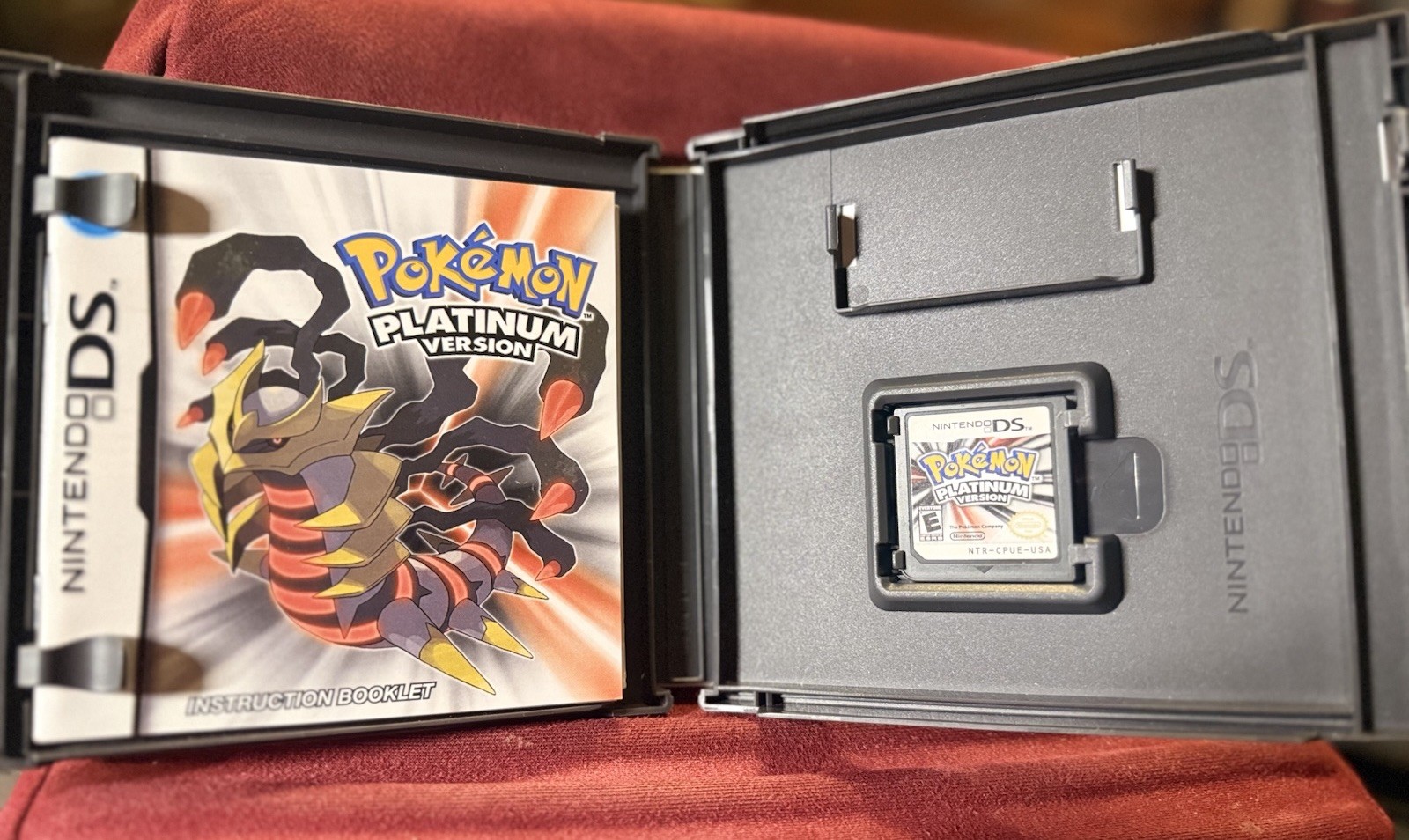 Pokémon Platinum Version Nintendo DS Authentic Game – CIB complete in box – VG