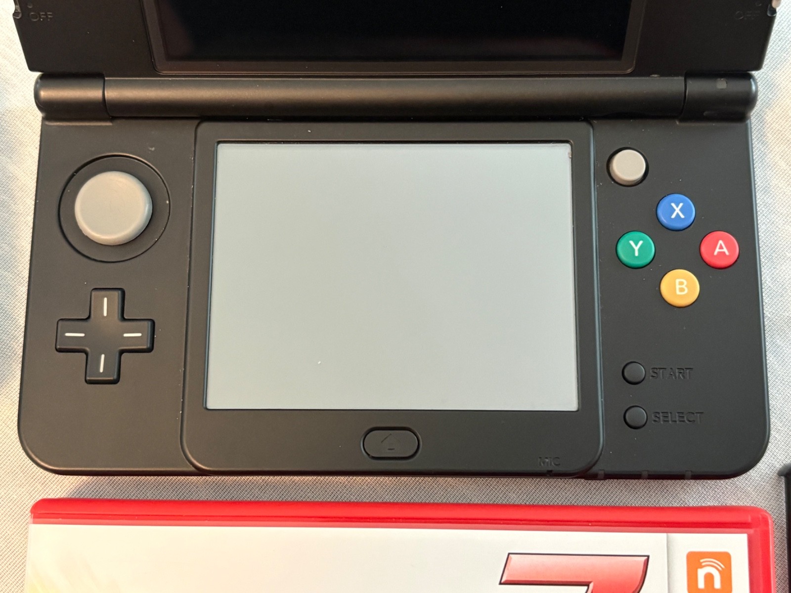 New Nintendo 3DS Super Mario Black Edition Console,Mario Kart 7,Stylus,Charger