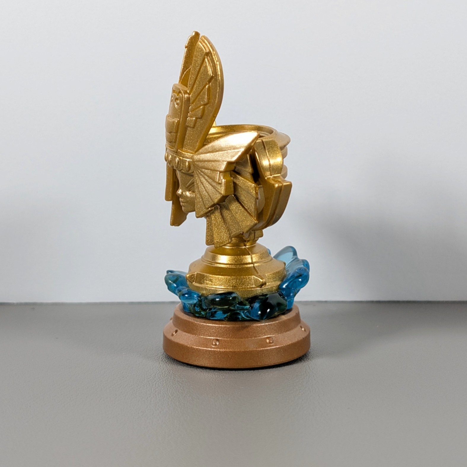 Skylanders Superchargers Sea Racing Trophy – Golden Queen Sea Trophy