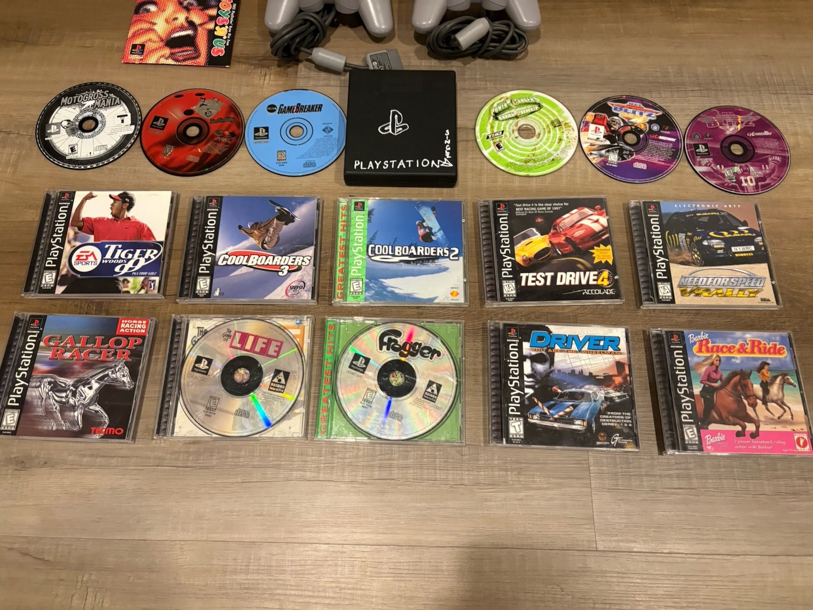 Sony PlayStation 1 Console PS1 SCPH-7501 Console Bundle 17 Games & 2 Controllers