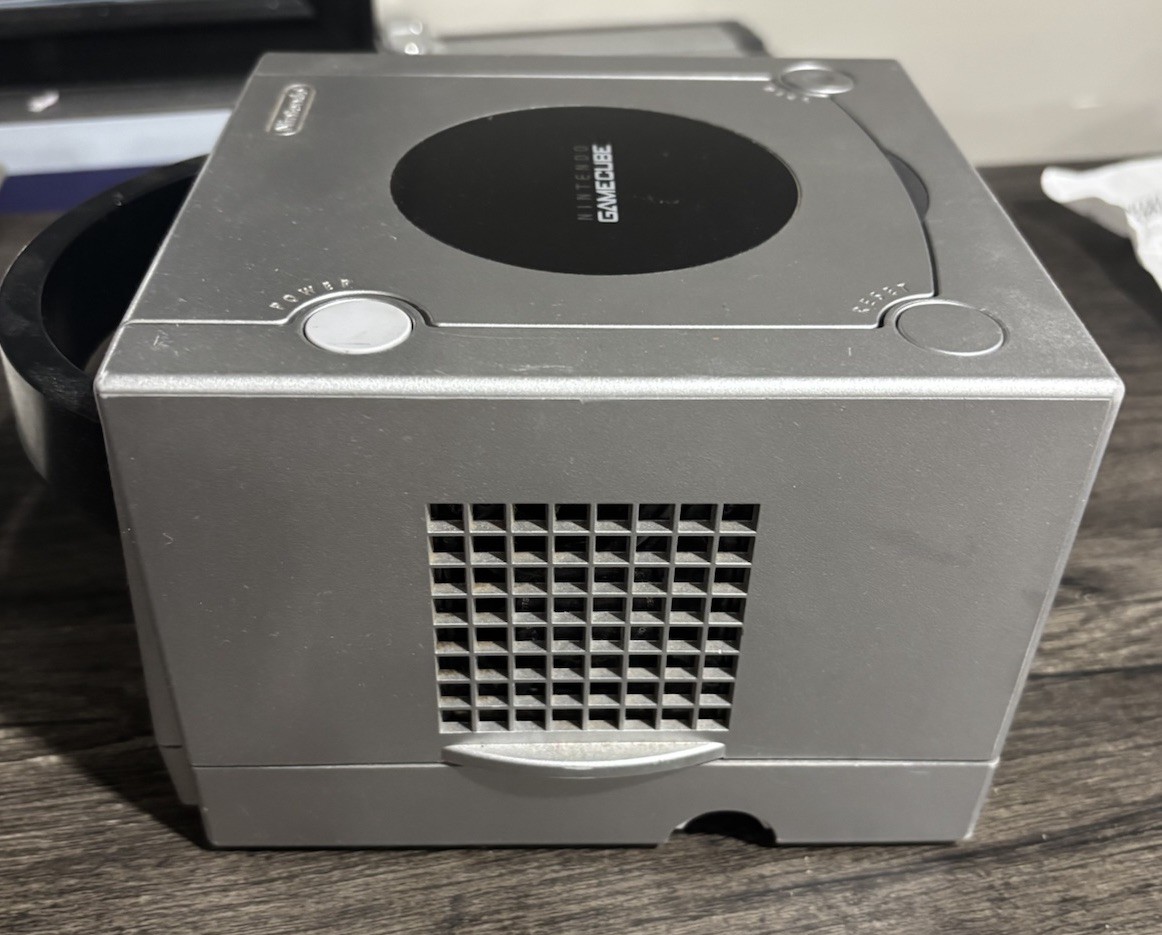 Nintendo GameCube Platinum Silver DOL-001 (USA) | Console Only | Tested Working