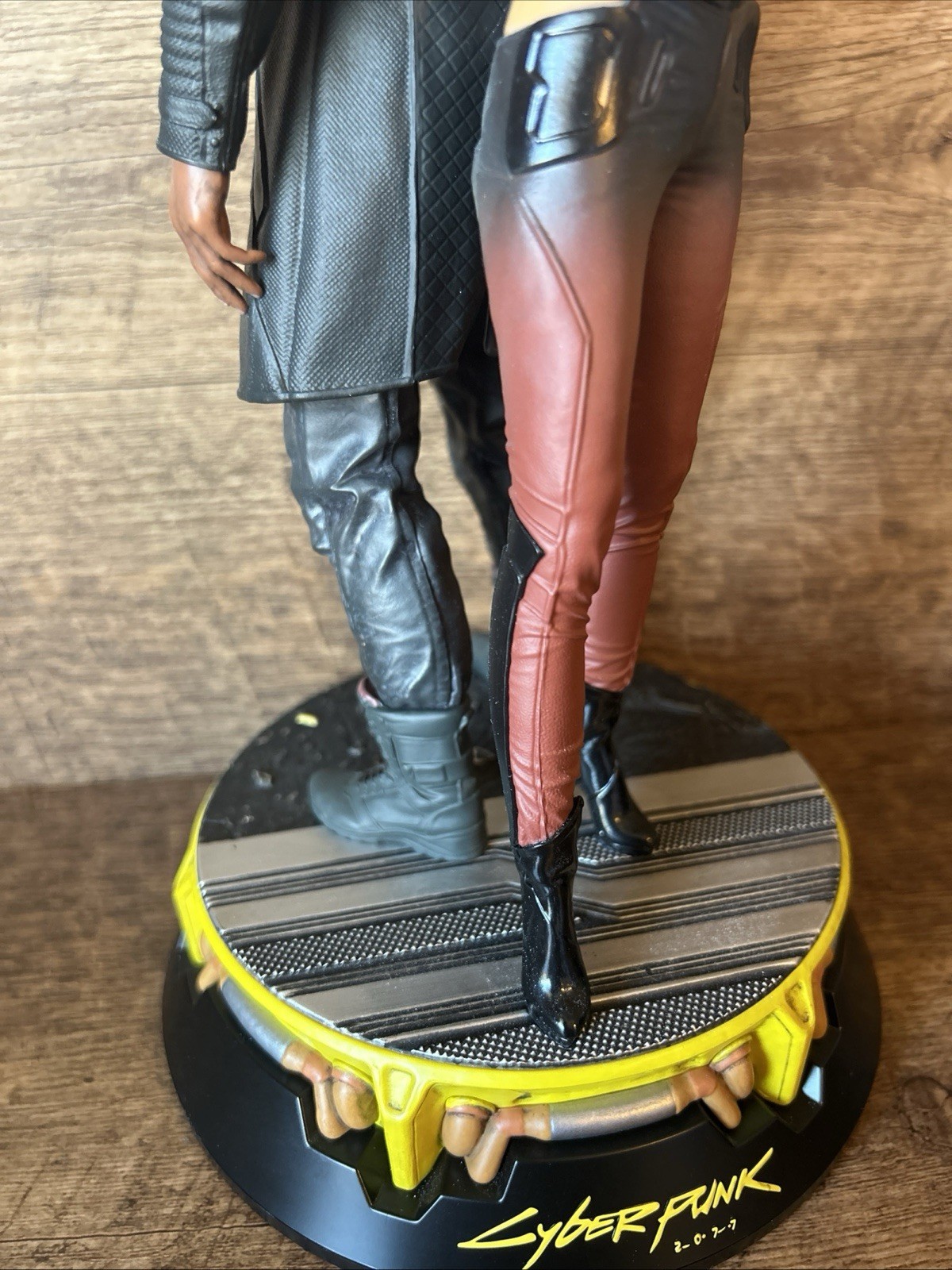 Cyberpunk 2077 Songbird & Solomon Reed Statue Only (Secret Agent) Idris Elba