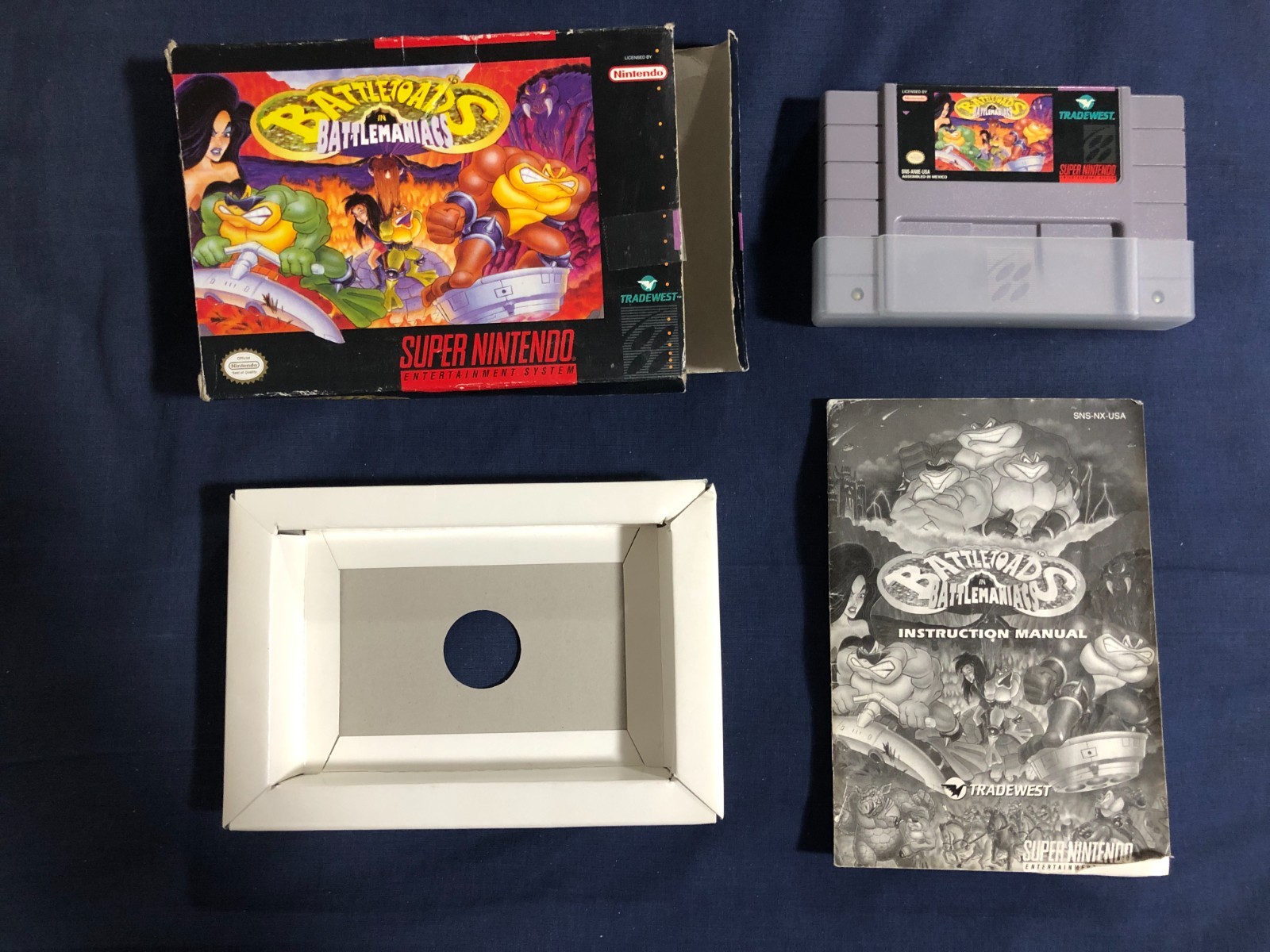 Battletoads in Battlemaniacs (SNES) (Majesco) CIB Damaged Box, Untested