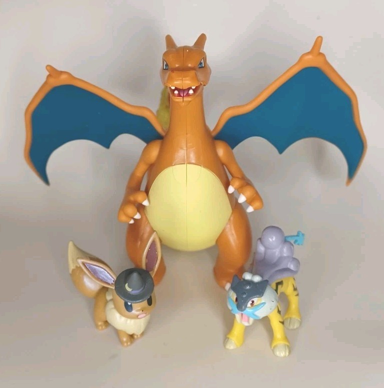 Pokemon Raikou Sofubi Takara Tomy & Eevee Pearlized & Charizard Battle Lot of 3