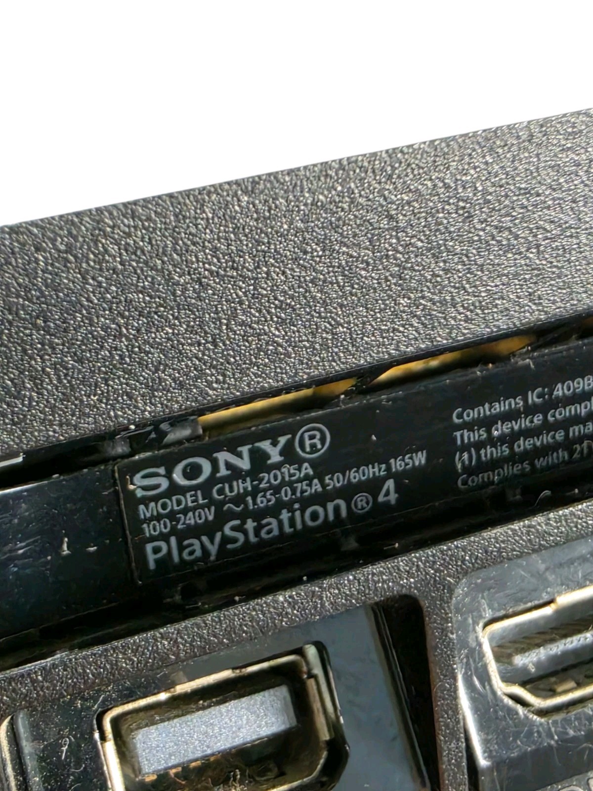Sony PlayStation 4 Slim CUH-2015A 500GB – Console 2 Controllers & Cables