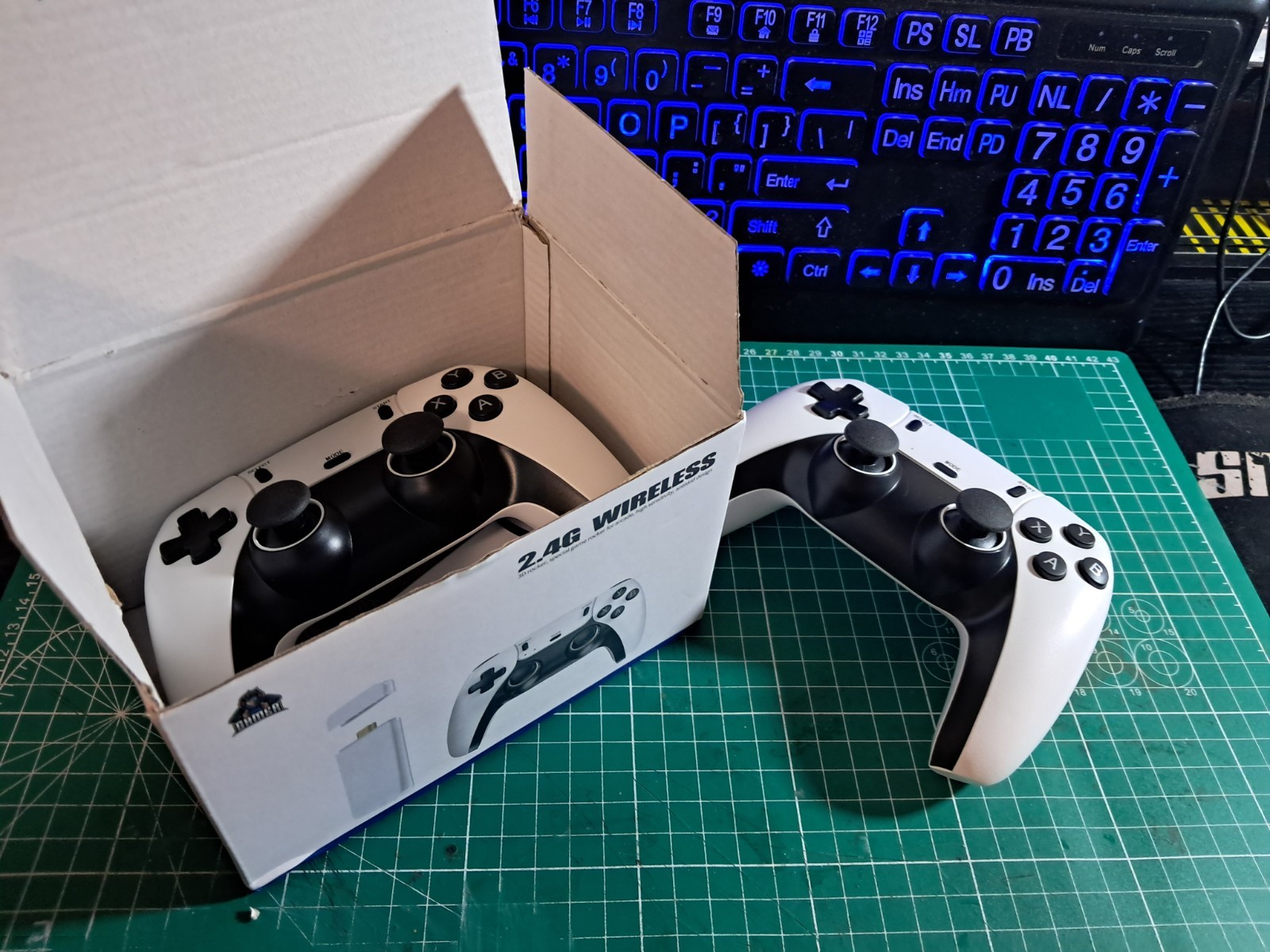 Gamer 2.4 Double Controller NEW Open Box 3000 Games