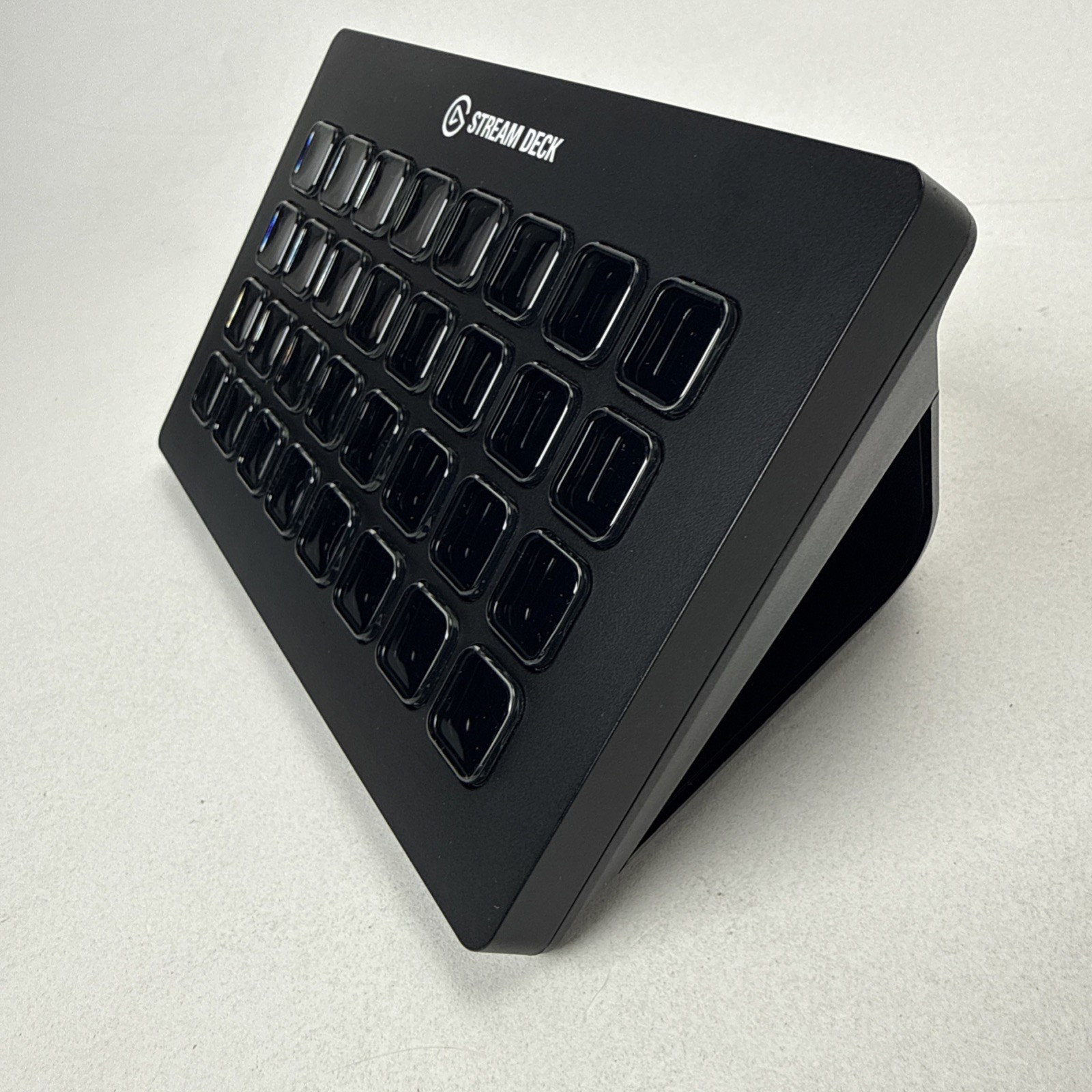 Elgato Stream Deck XL 32-Key Macro Controller Stand USB-C Cable Tested Works