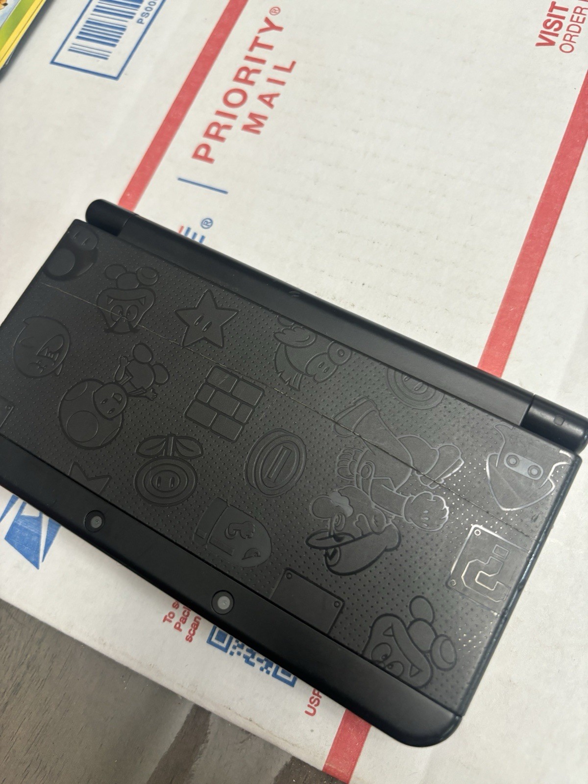 Nintendo 3DS Original Super Mario Edition Handheld System Black with GB ADV Case