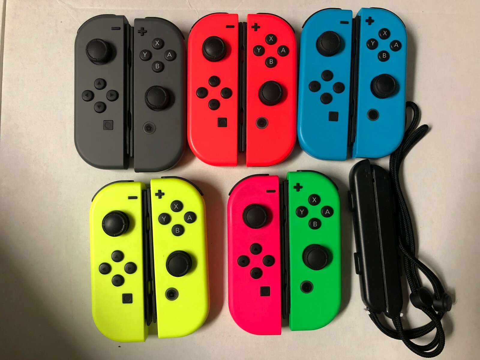 Nintendo Switch Joy Con Controller Left + Right Various Colors-Pro Controller