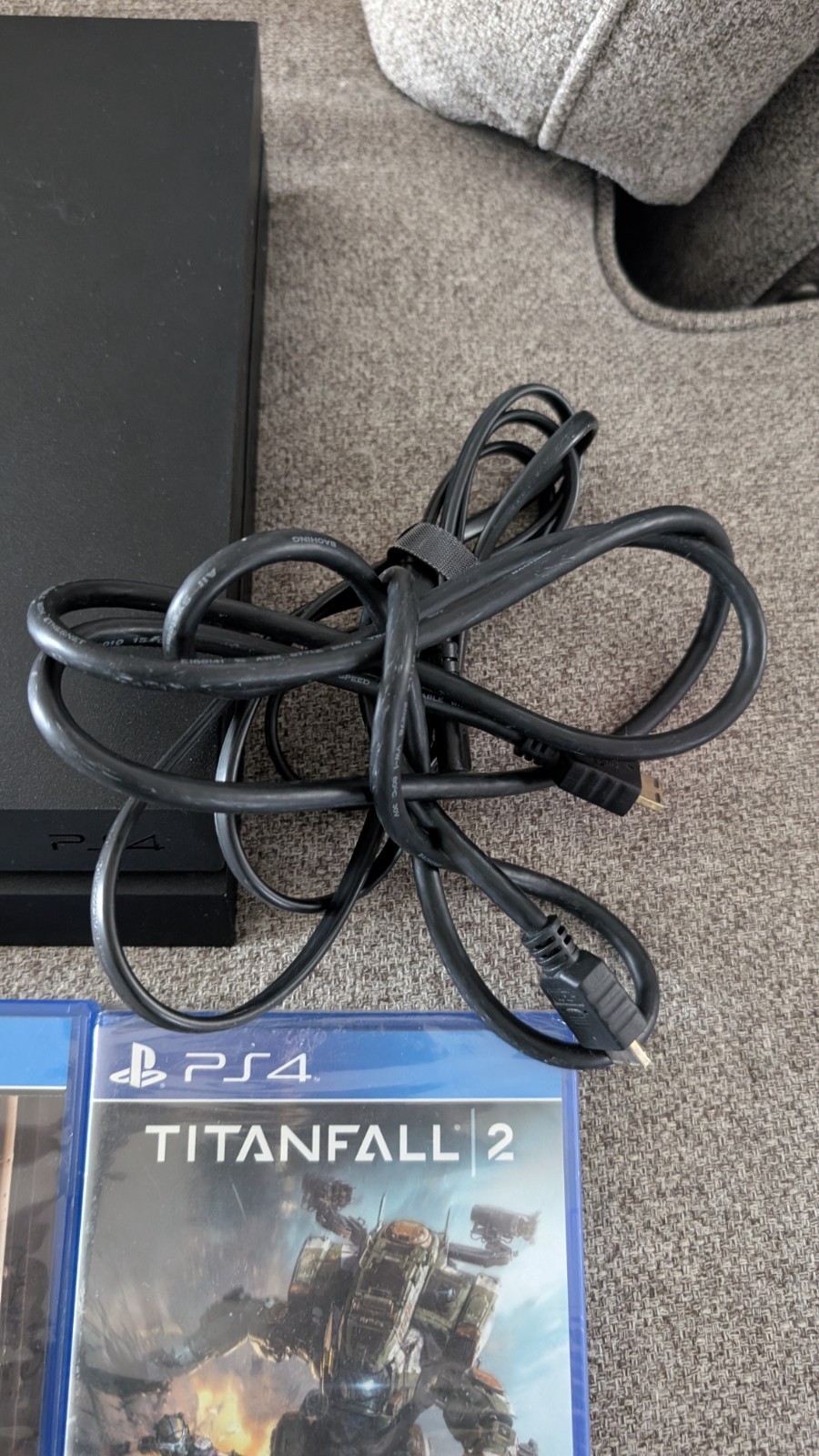 Sony PlayStation 4 500GB Console PS4 w/ Games Bundle READ