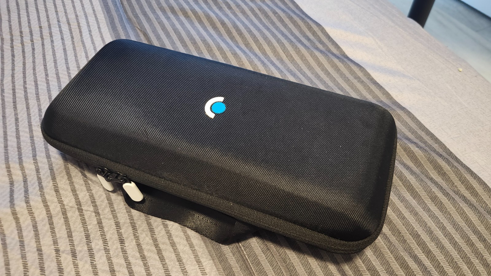 Valve Steam Deck LCD 512GB w/ Travel Case & Charger
