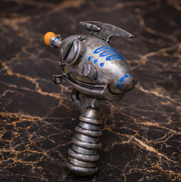 1:1 Fallout 3 Alien Blaster Replica – Premium Collectible Prop for Cosplay