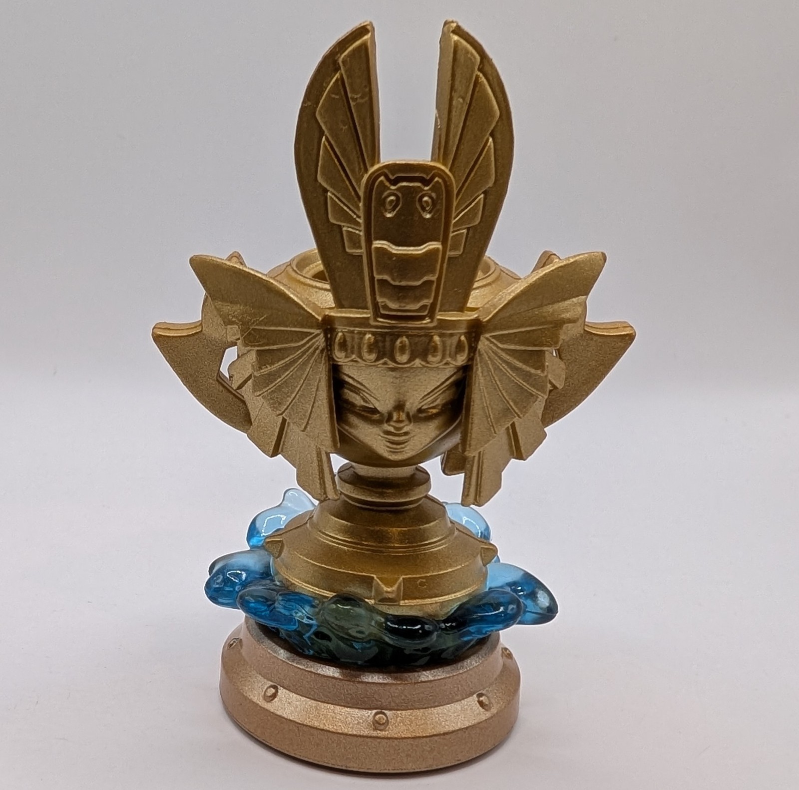 Sea Trophy Golden Queen Skylanders Supercharger Figure Character