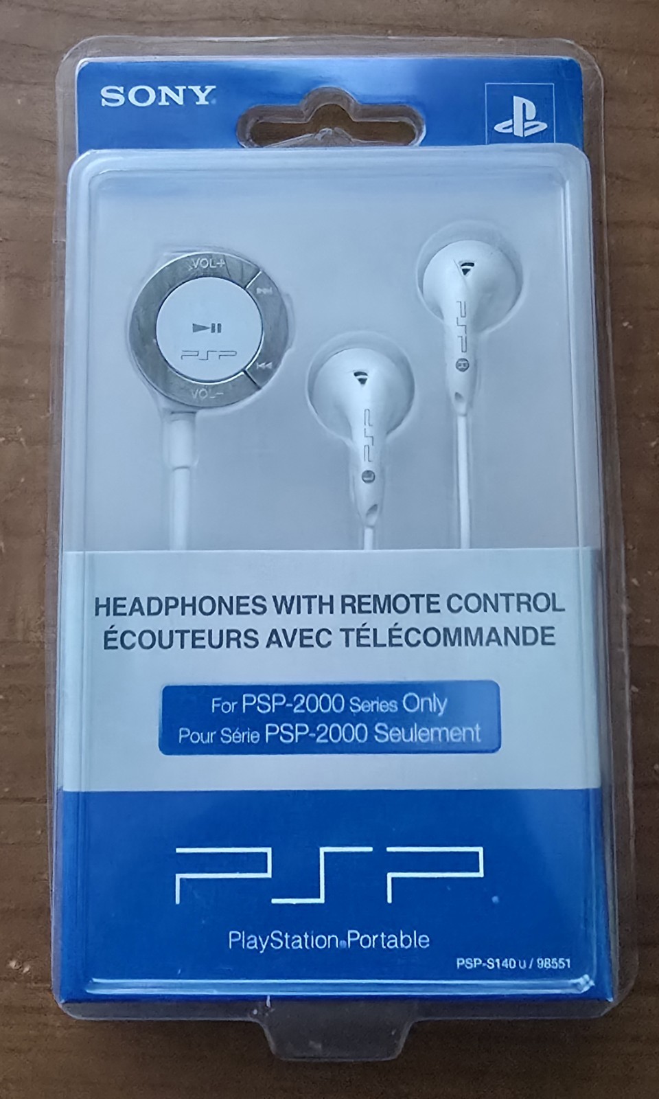 New Sony PSP Earbuds Headphones With Remote Control For PSP-2000 Series Only
